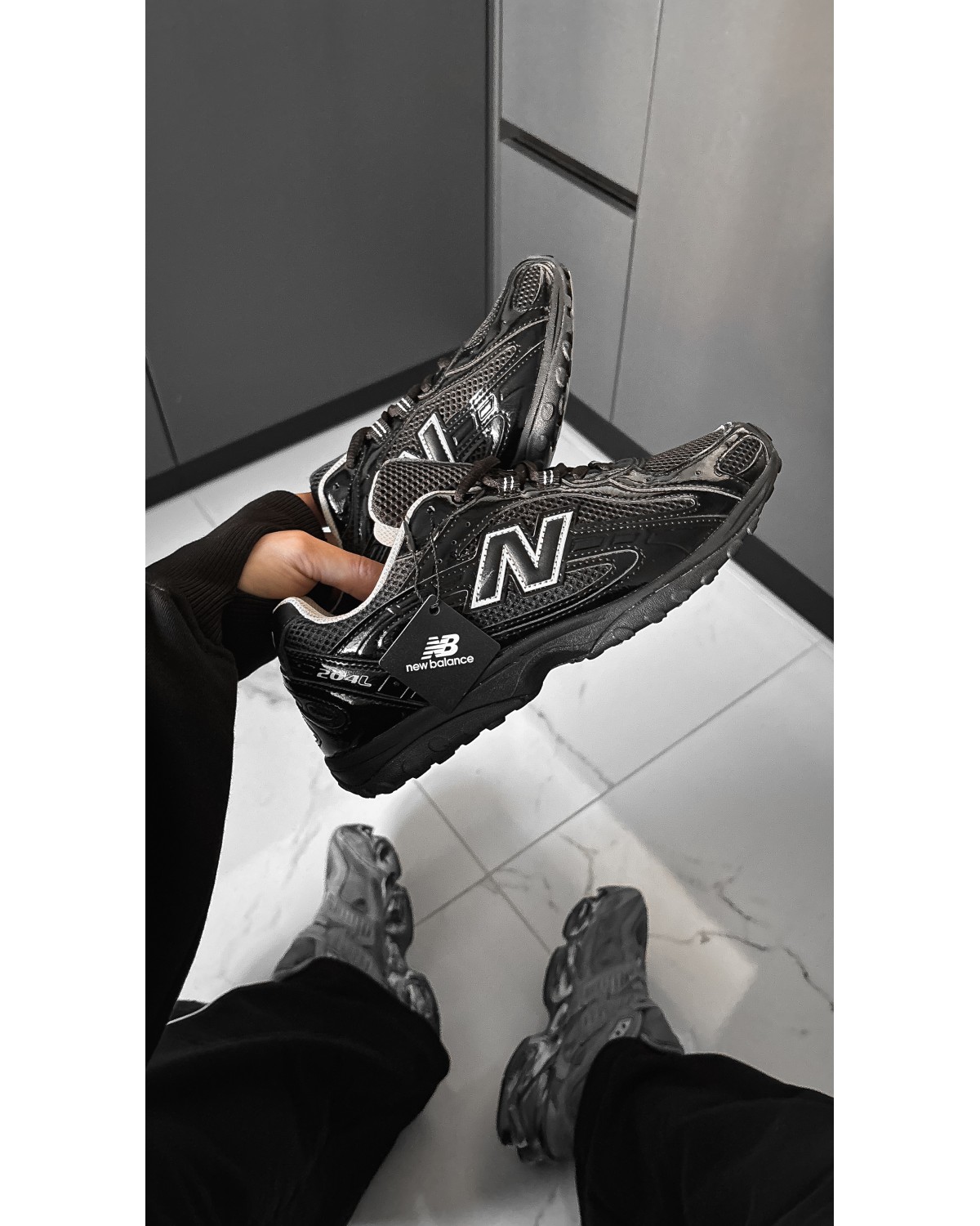 New Balance 204L Black Timberwolf
