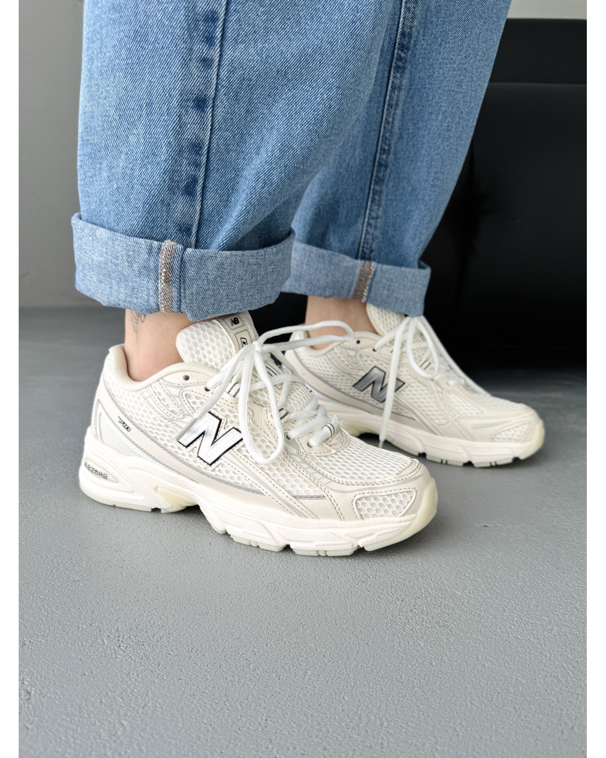 New Balance 740 Beige New Balance 740 Beige