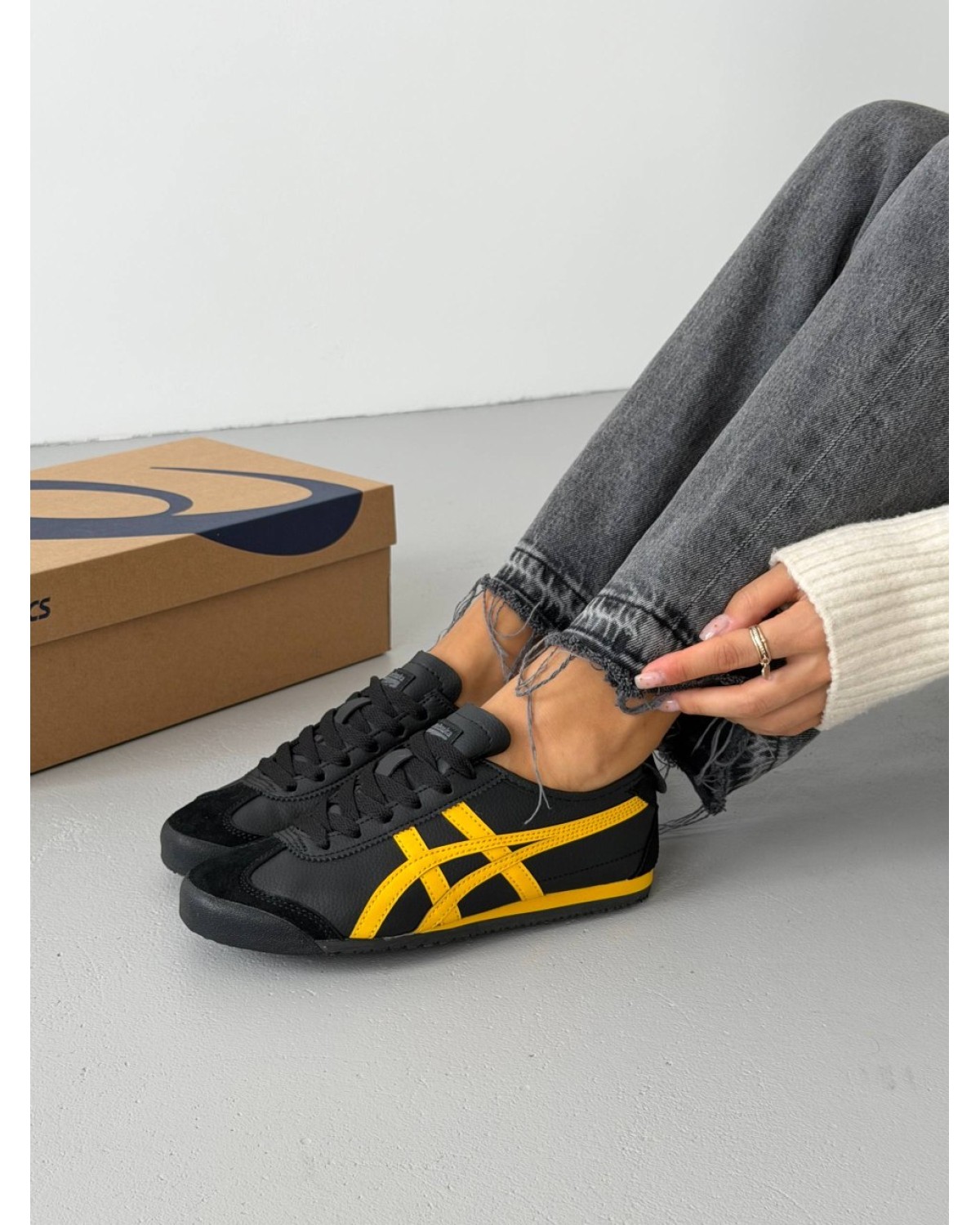 Asics Onitsuka Tiger Mexico 66 Black Yellow