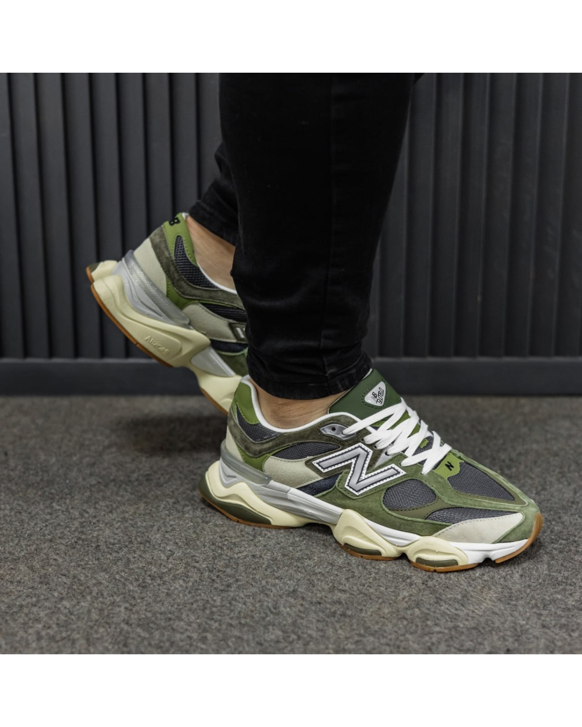 New Balance 9060