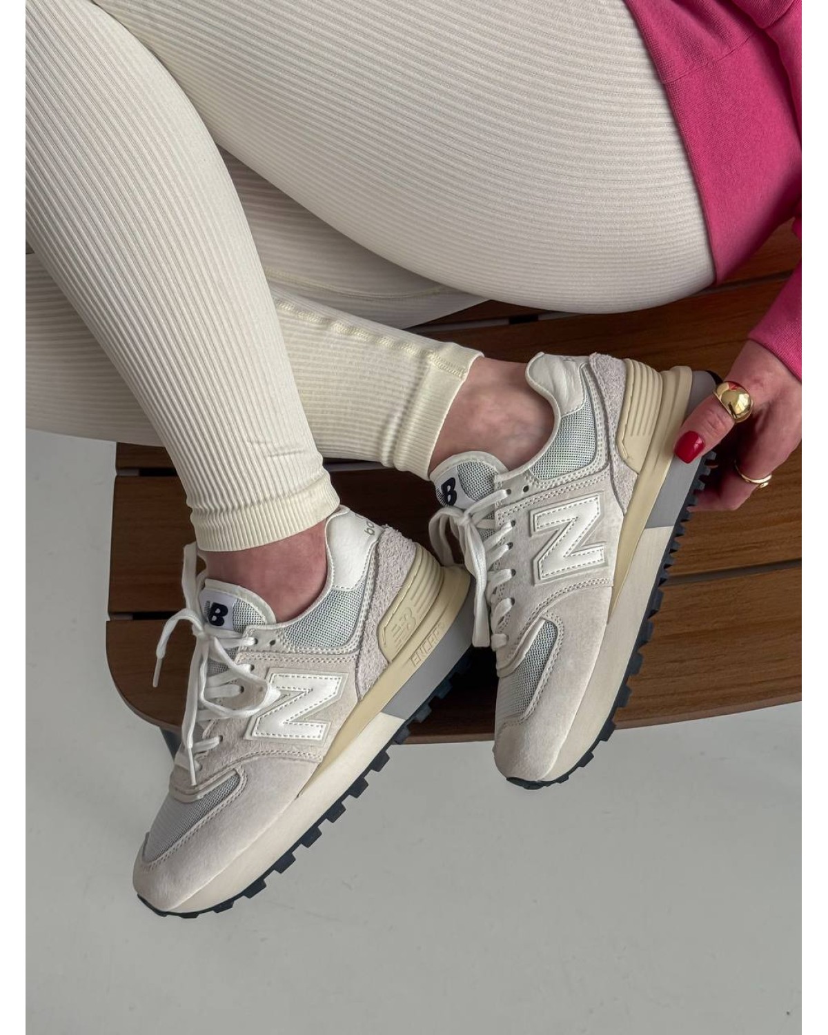 New Balance 574 Beige