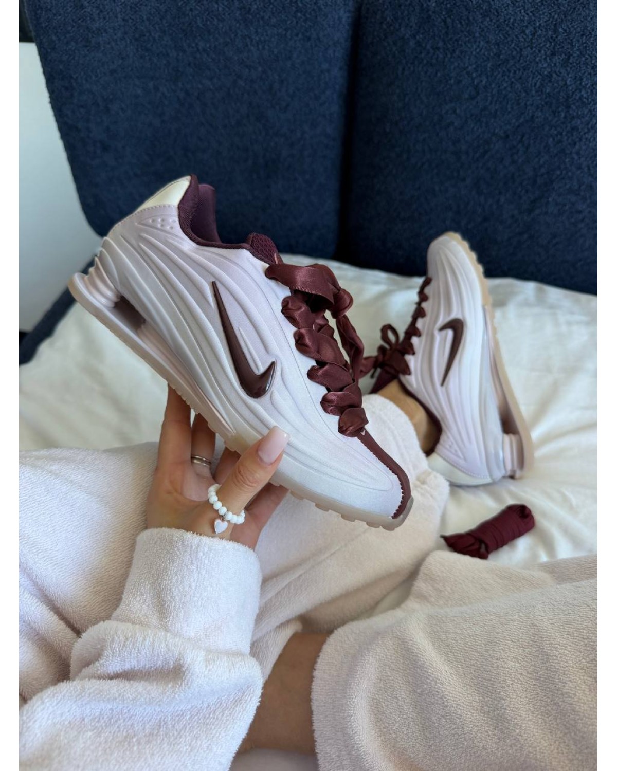 Nike Shox R4 Particle Rose Burgundy Crush