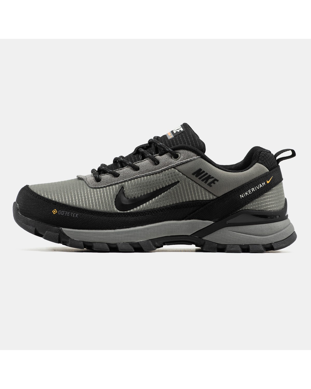 Nike Rivah