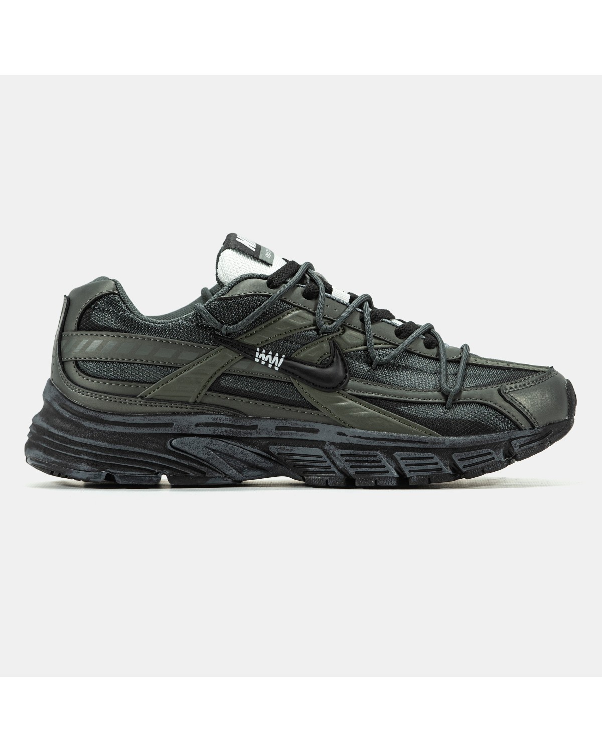 Nike Initiator