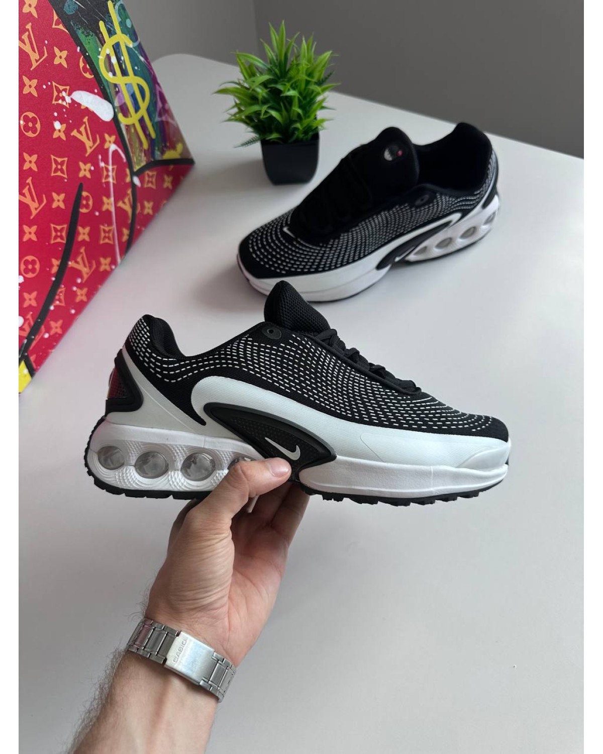 Nike Air Max DN Black White