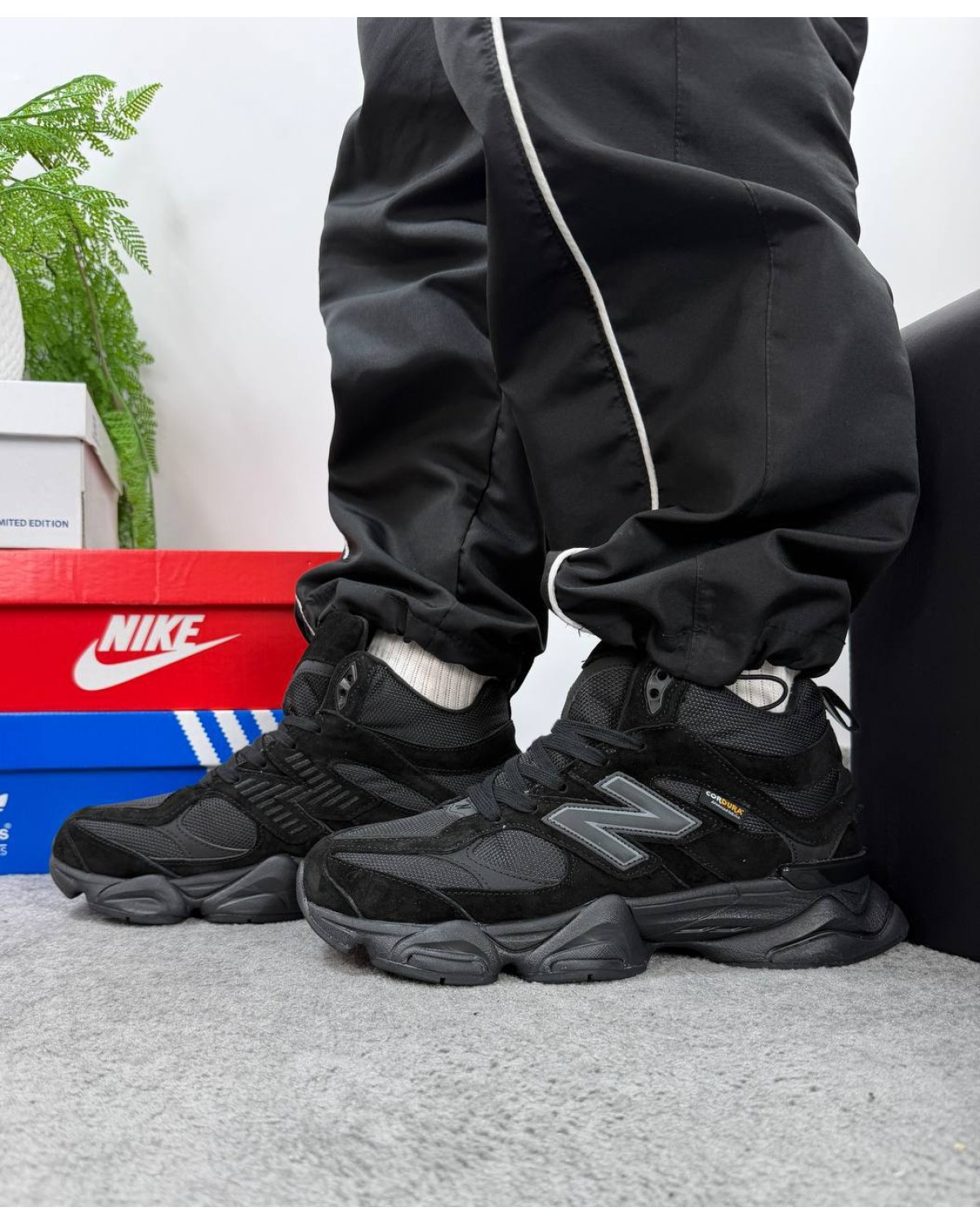 New Balance 9060 Black