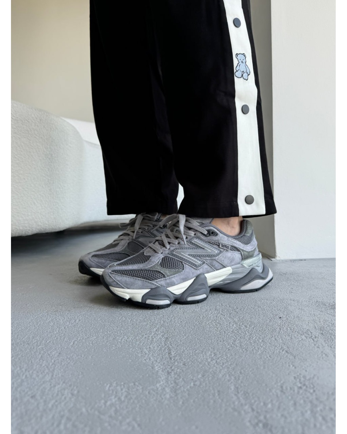 New Balance 9060 Grey
