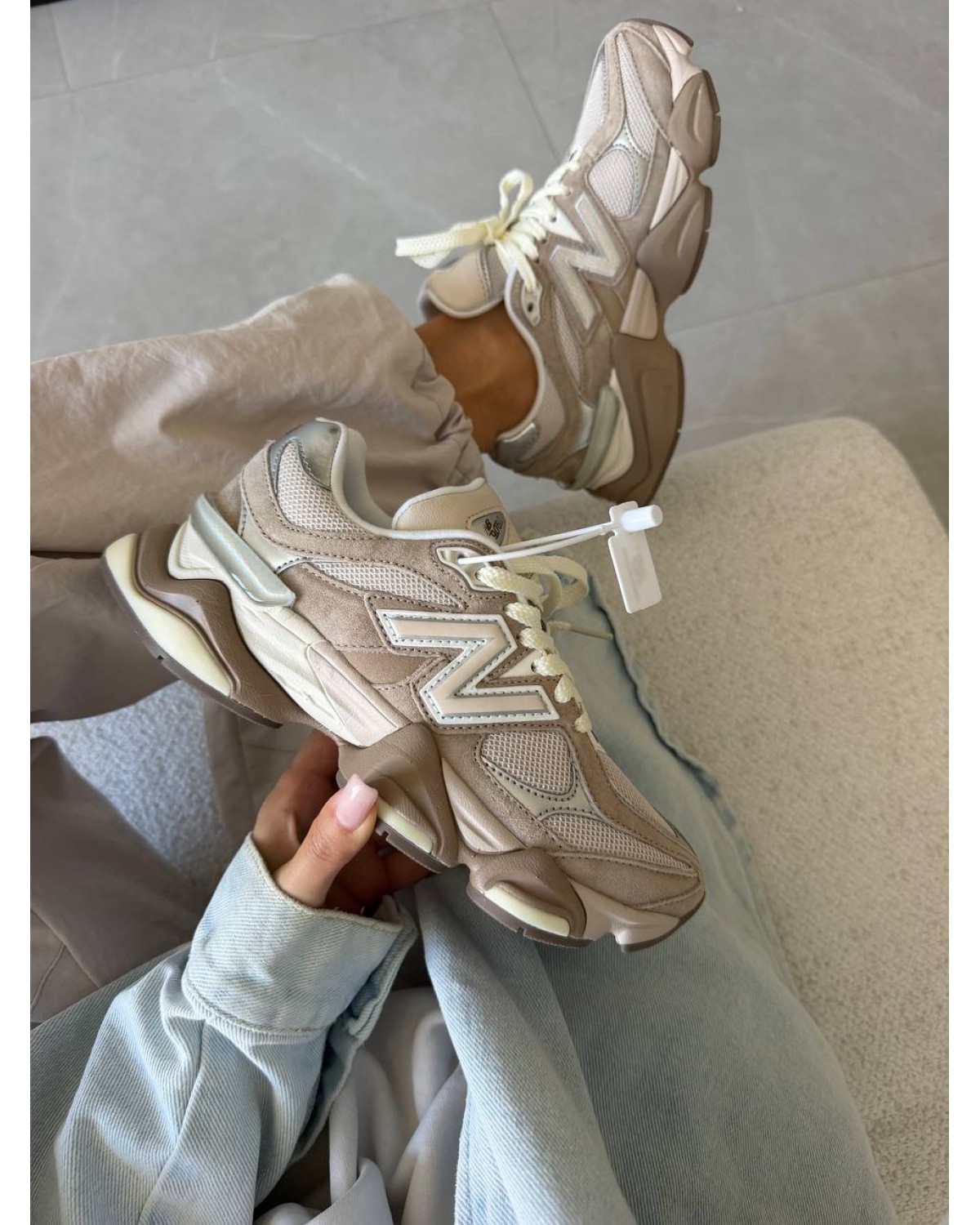 New Balance 9060 Beige Silver