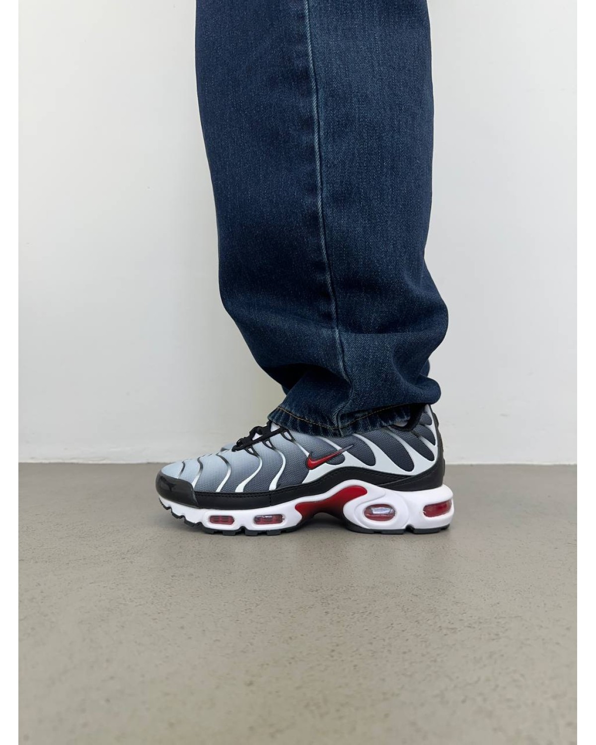 Nike Air Max Plus TN Black Silver Red
