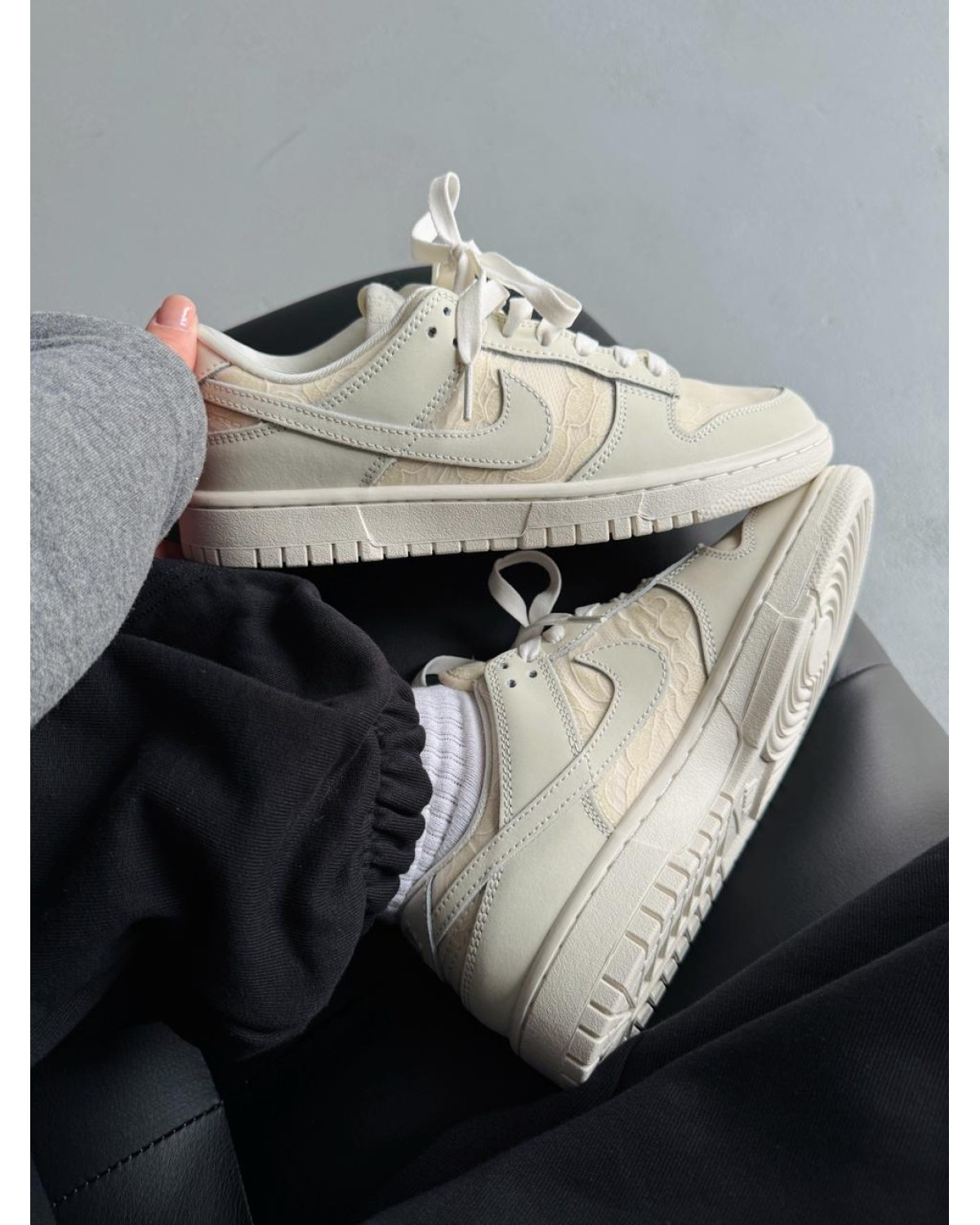 Nike SB Dunk Low WMNS Lace Pack Regal Beige Nike SB Dunk Low WMNS Lace Pack Regal Beige