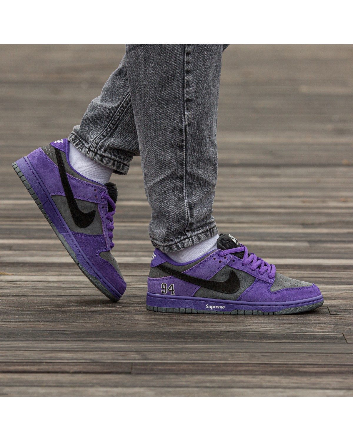Nike SB Dunk Low x Supreme Purple Nike SB Dunk Low x Supreme Purple