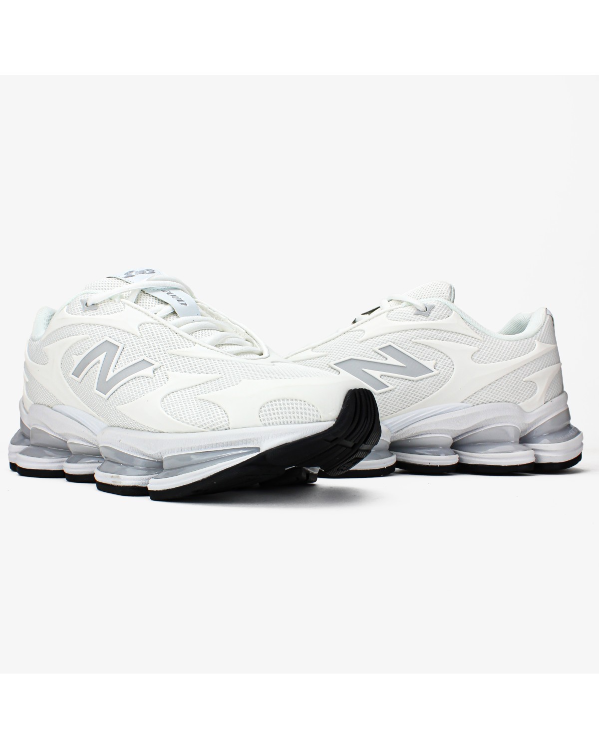 New Balance 2000 White Grey New Balance 2000 White Grey