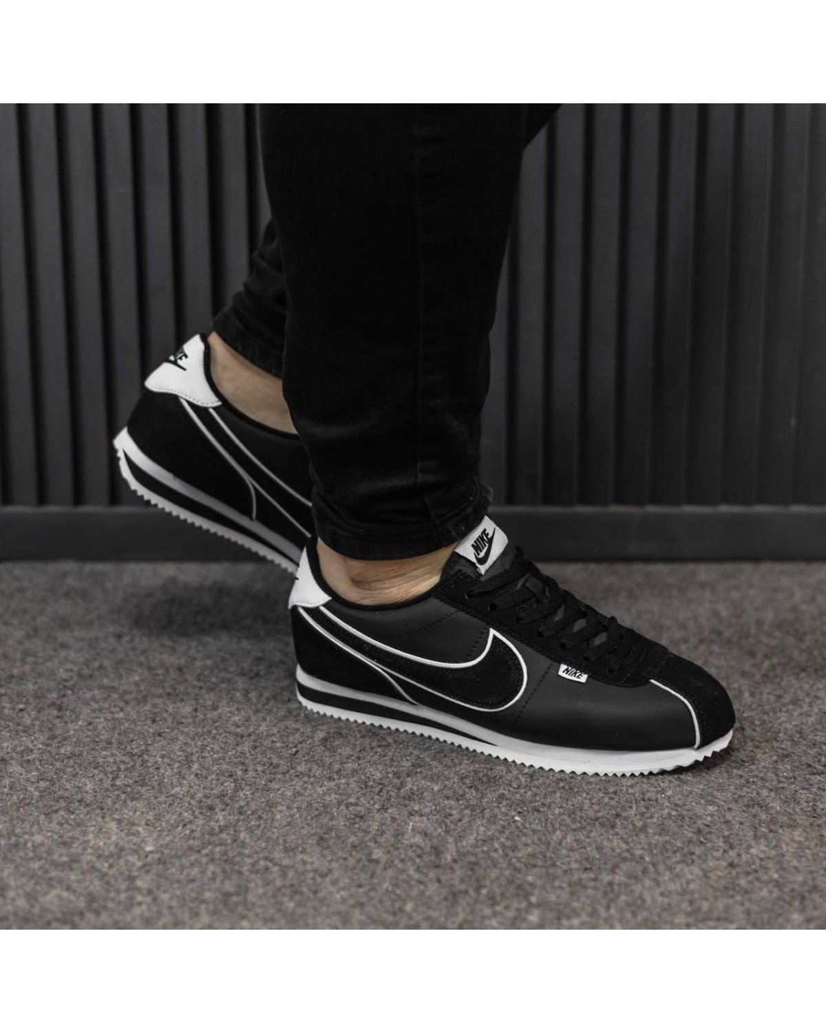 Nike Cortez Black White