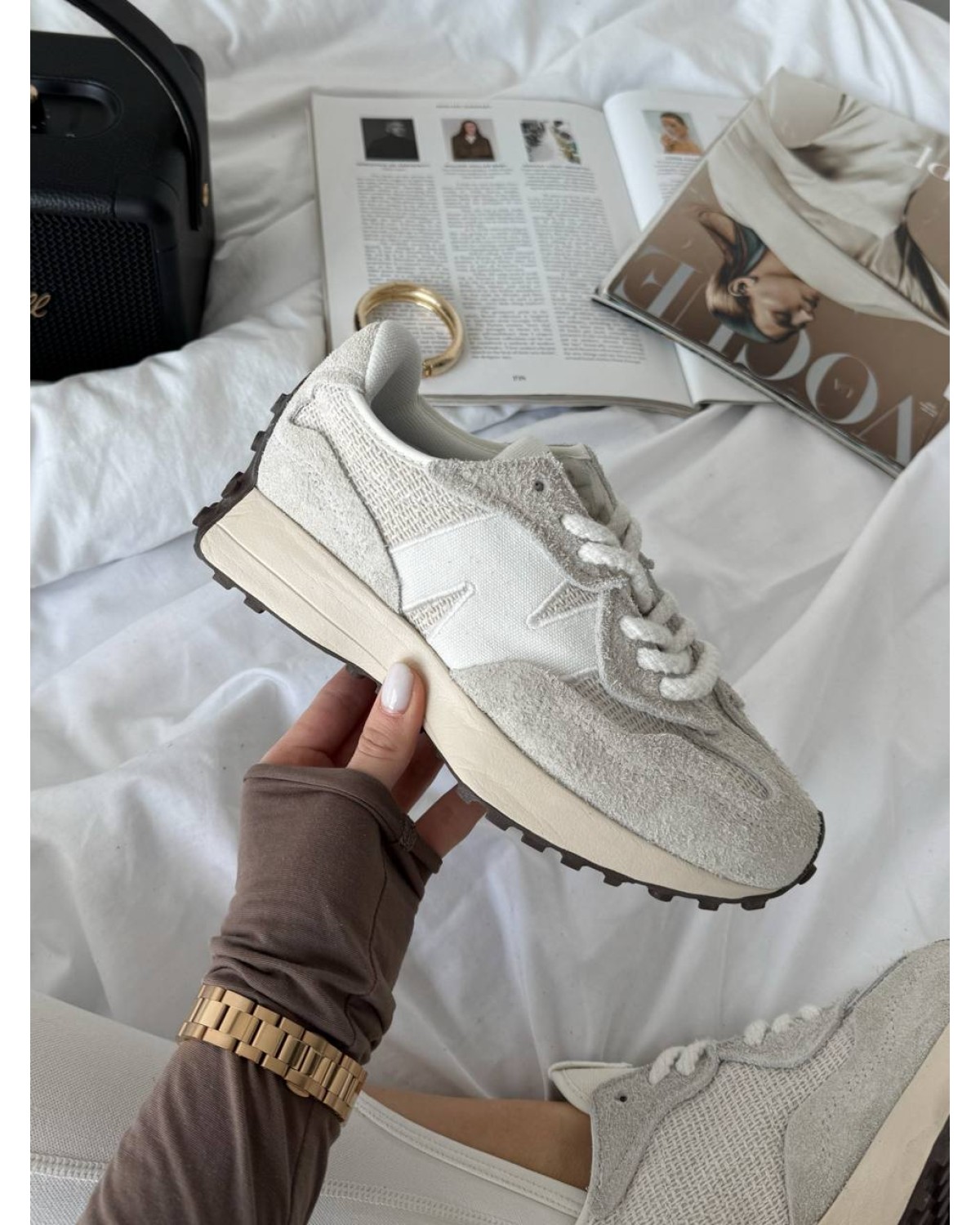 New Balance 327 Beige