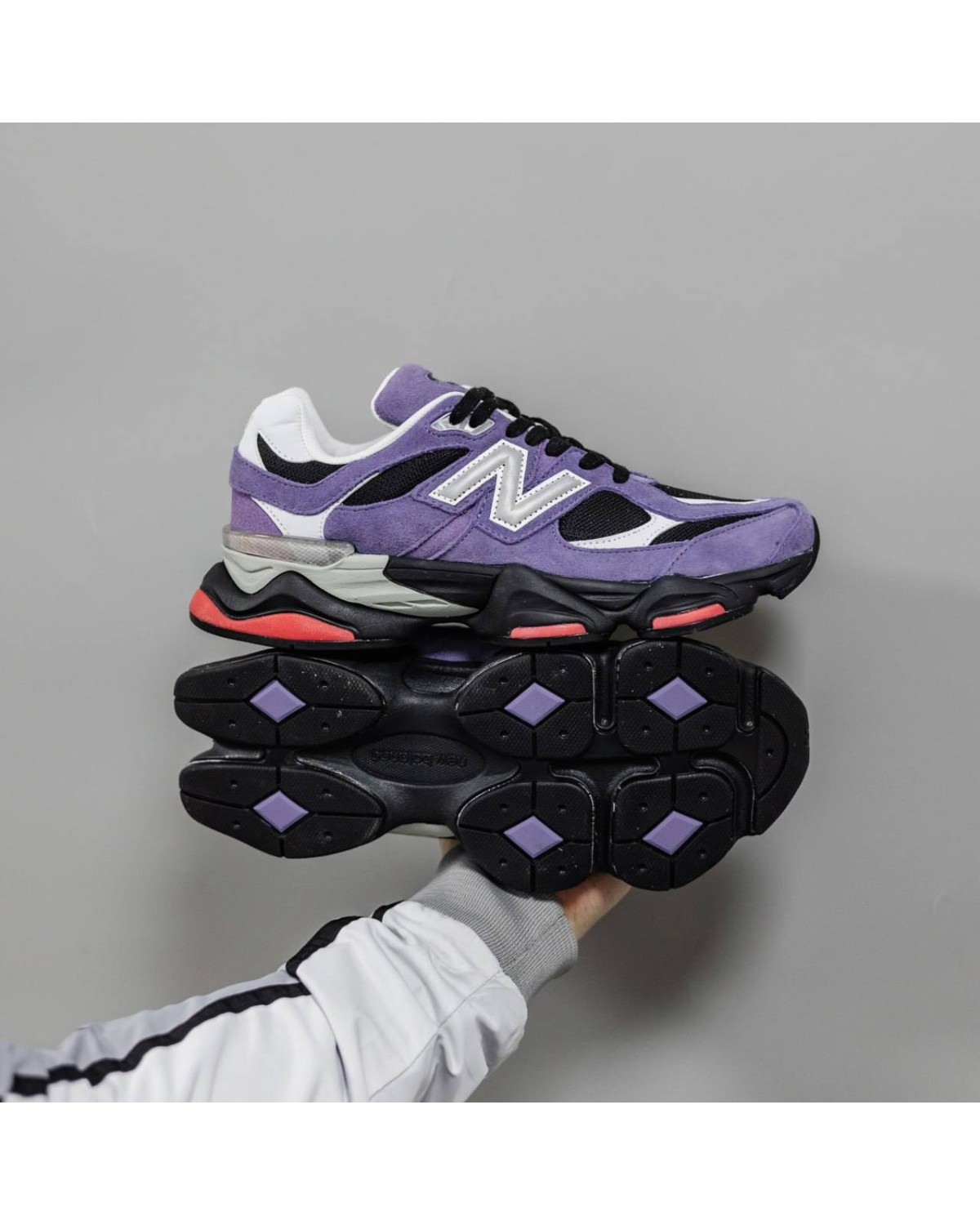 New Balance 9060 Violet Noir New Balance 9060 Violet Noir