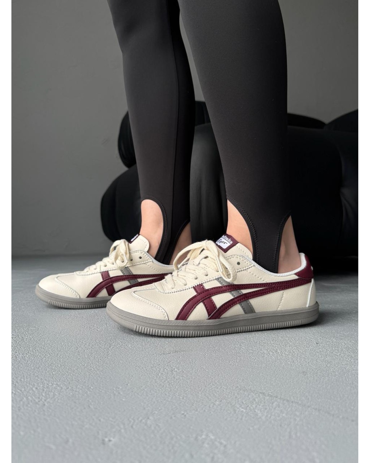 Asics Onitsuka Tiger Tokuten Burgundy/Beige