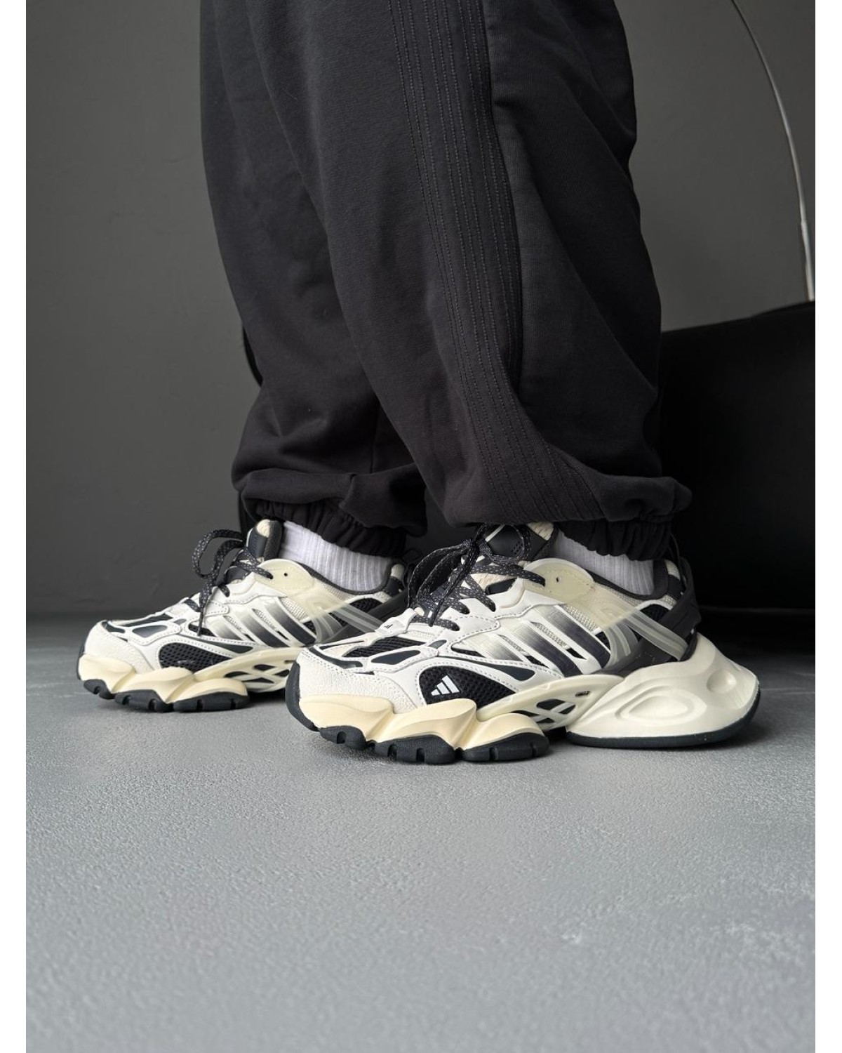 Adidas Vento XLG Deluxe White/Grey/Black