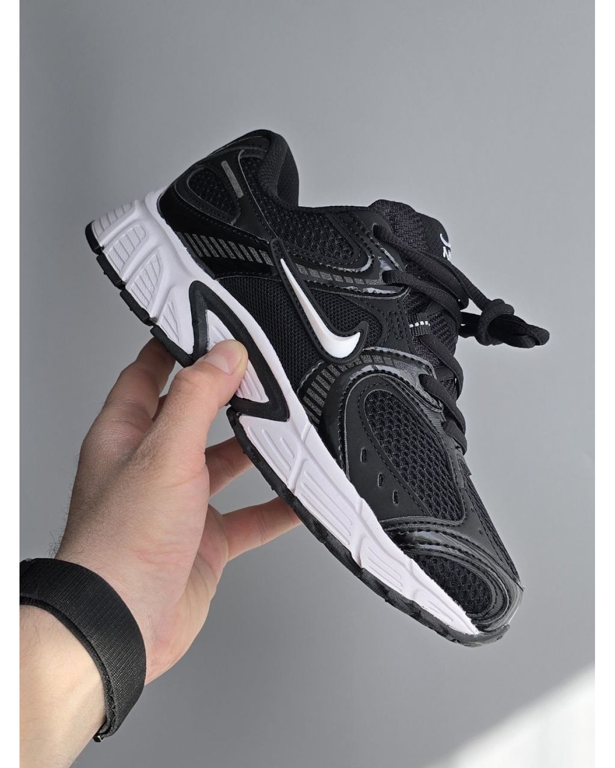 Nike V5 RNR Black/White