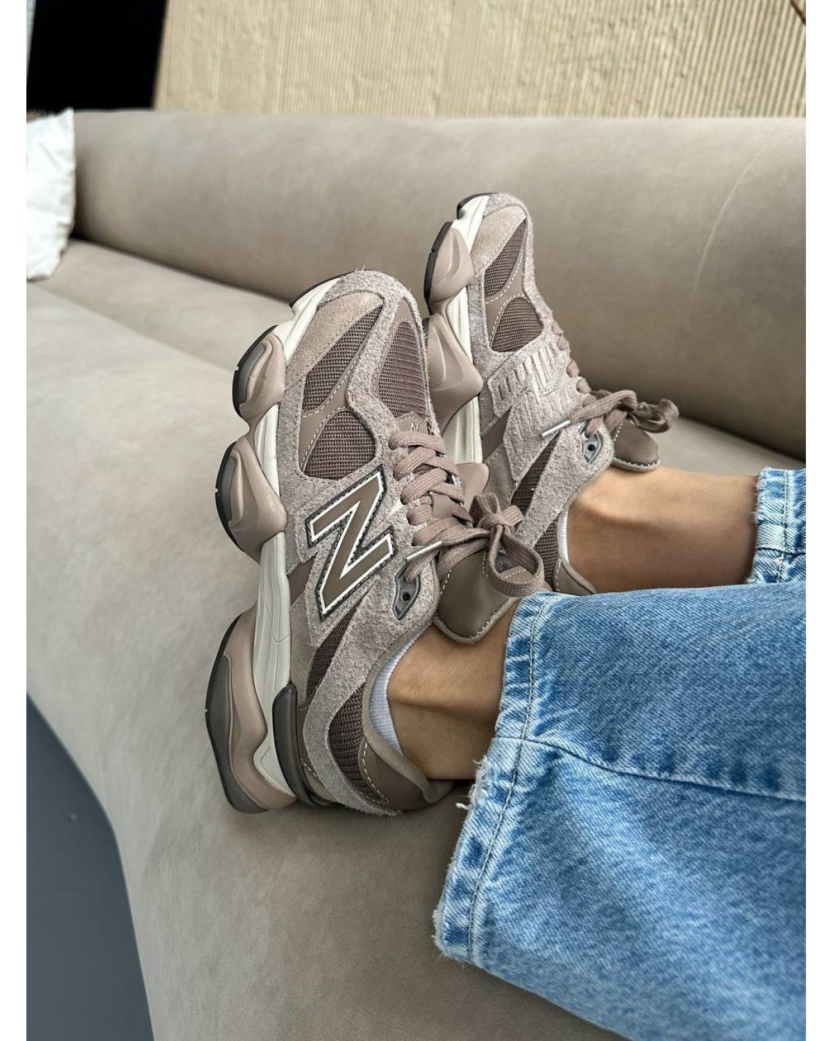 New Balance 9060 Beige