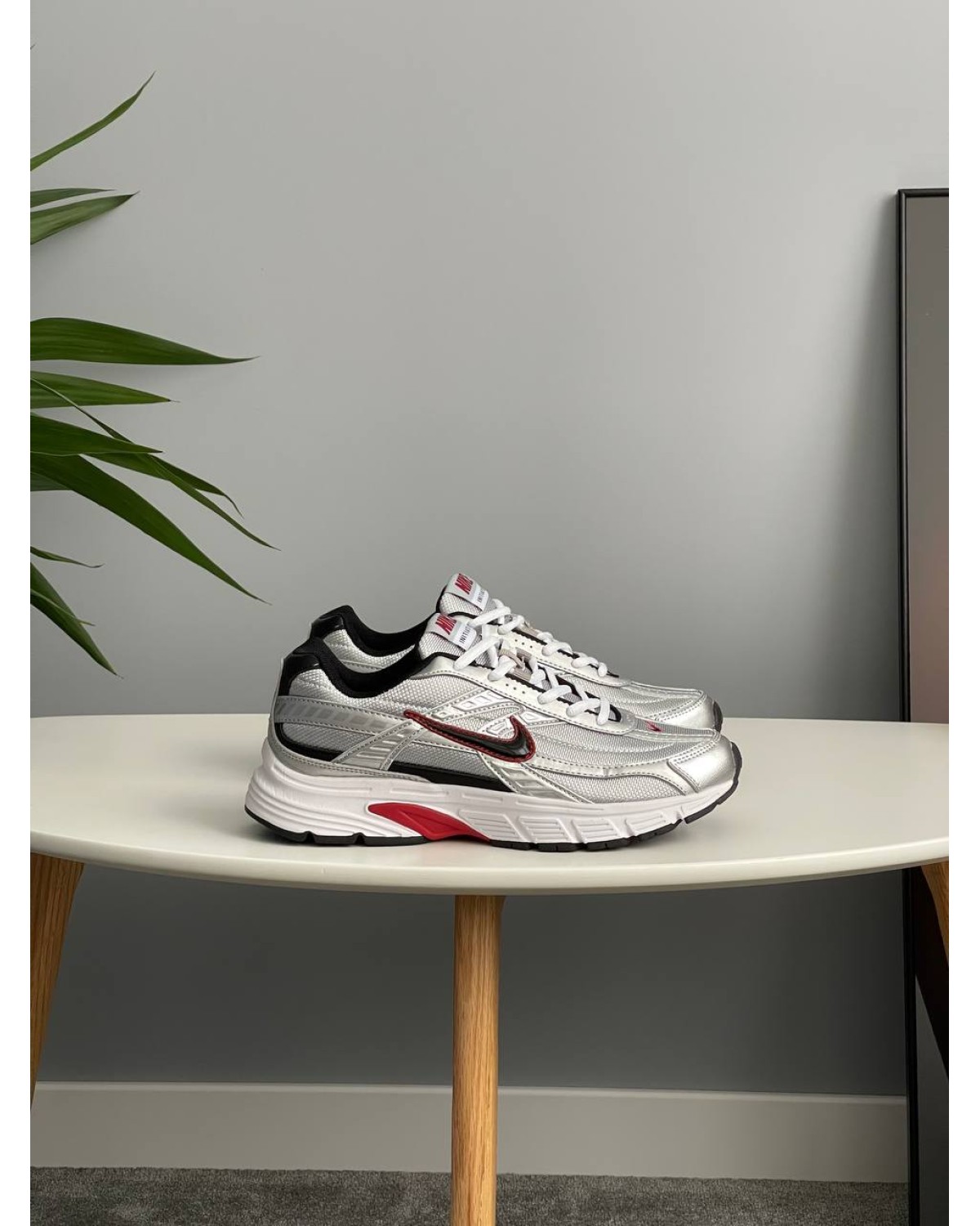 Nike Initiator Metallic