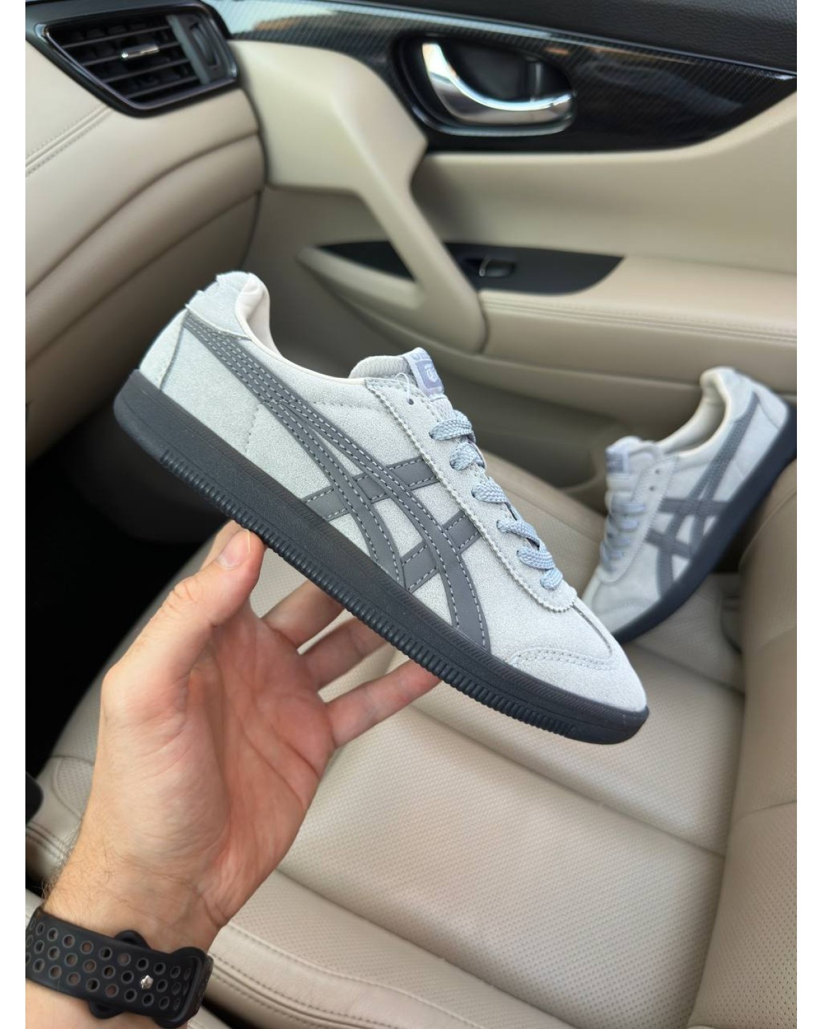 Asics Onitsuka Tiger Grey