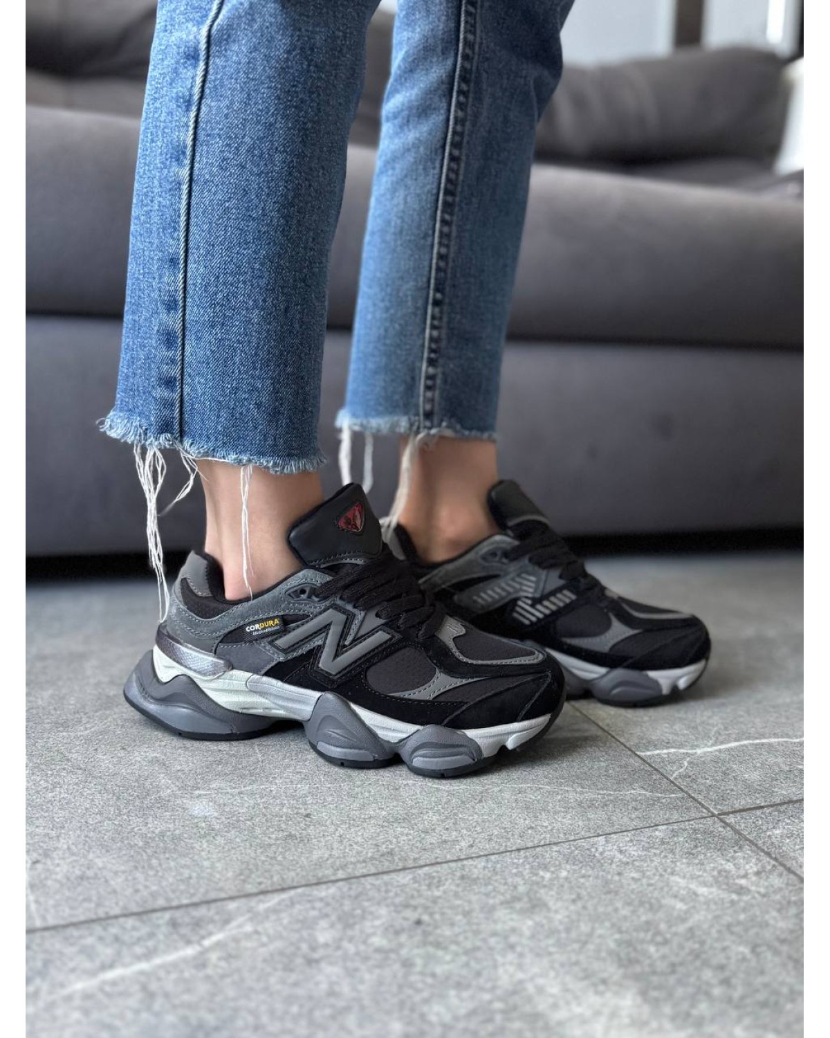 New Balance 9060 Black/Grey