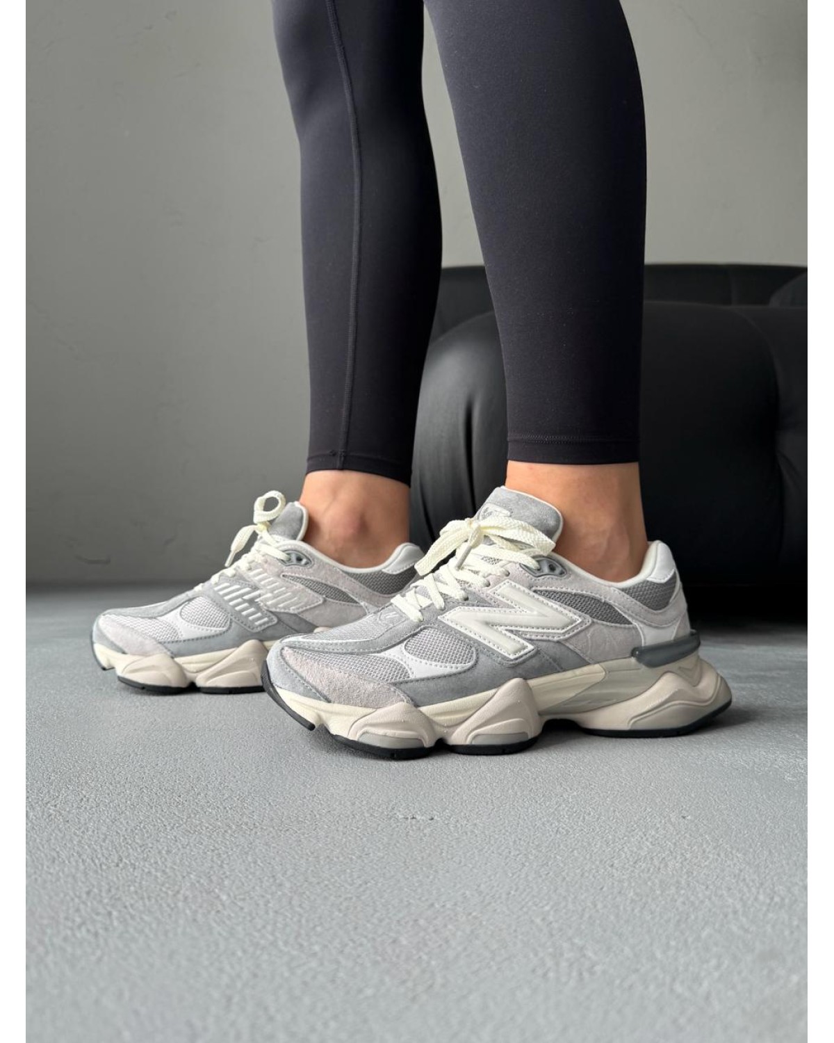 New Balance 9060 Light Grey