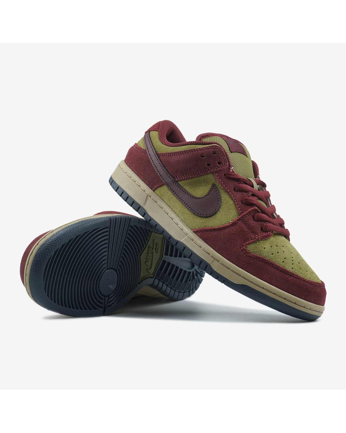 Nike SB Dunk Low Dark Team Red Olive Nike SB Dunk Low Dark Team Red Olive