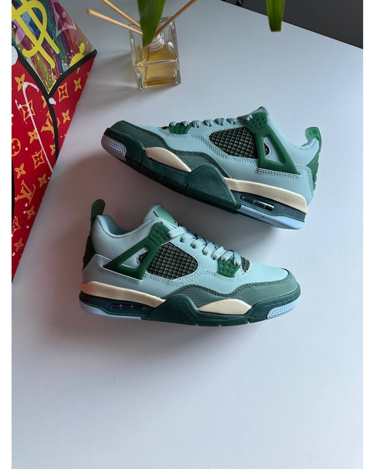 Nike Air Jordan 4 Retro Turquoise Nike Air Jordan 4 Retro Turquoise