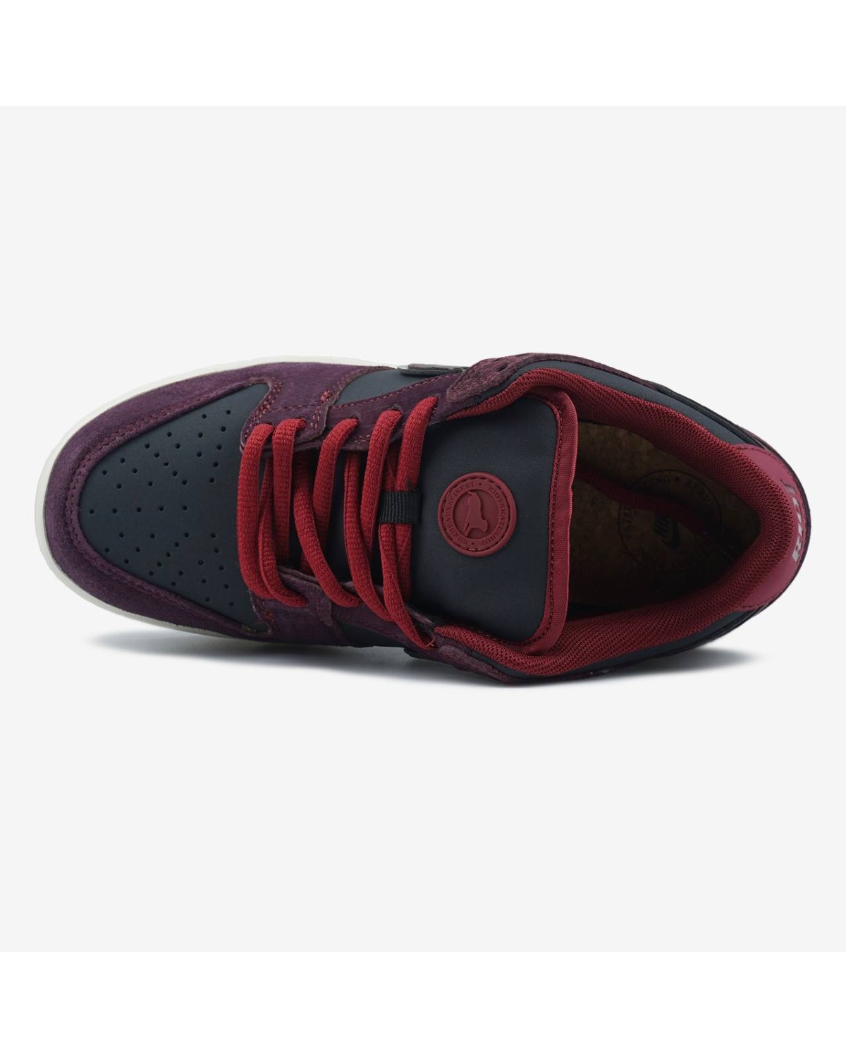 Nike SB Dunk Low x Riot Skateshop Nike SB Dunk Low x Riot Skateshop