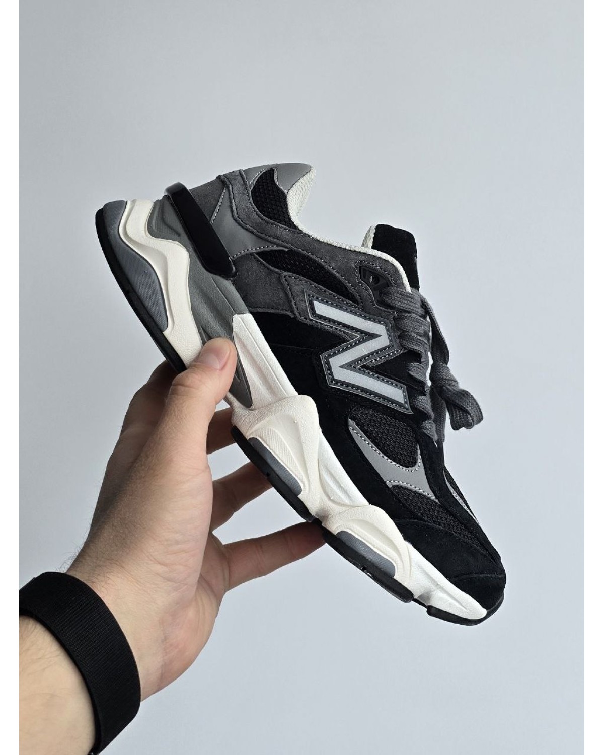 New Balance 9060 Black Grey