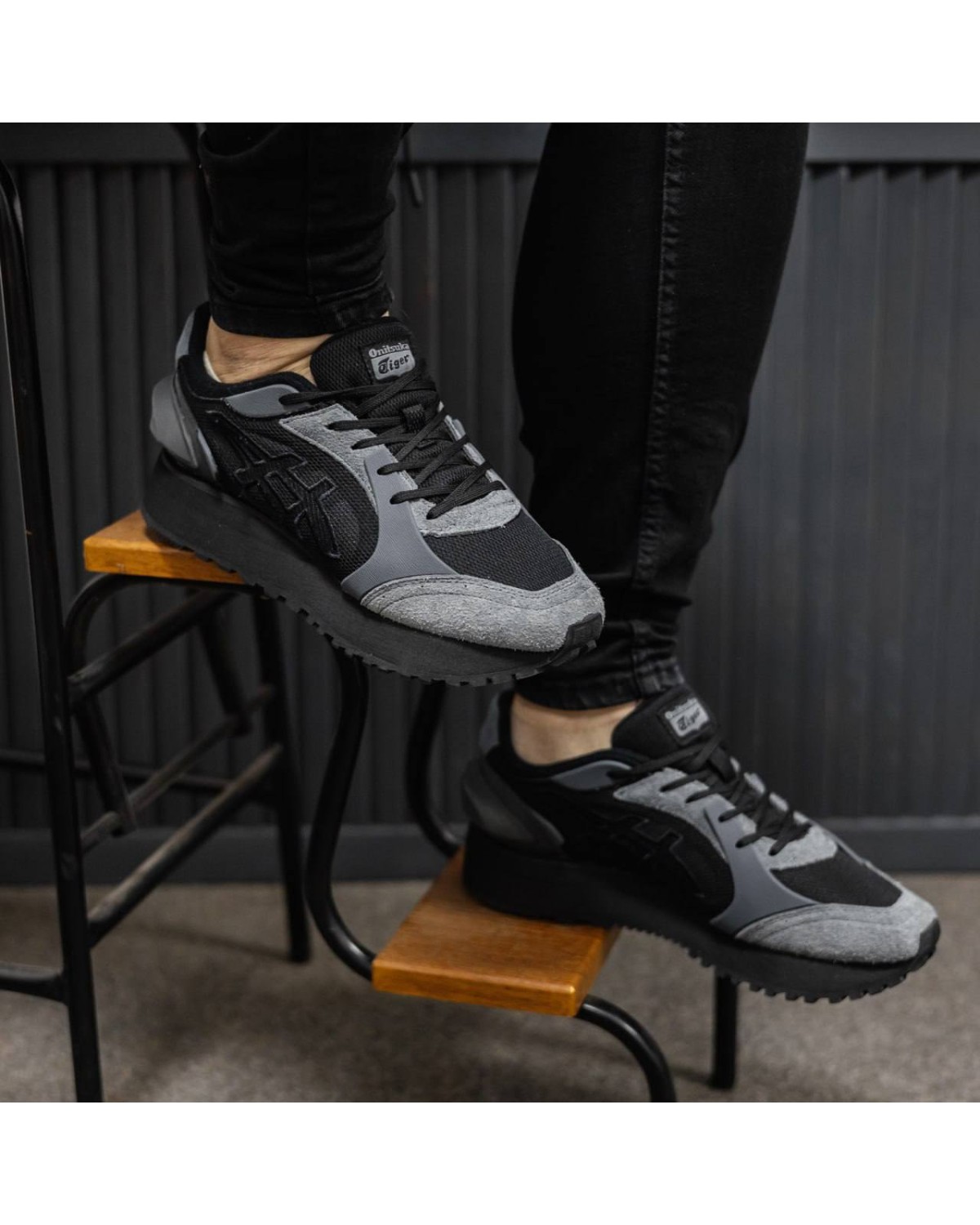 Asics Onitsuka Tiger Moage Dark Asics Onitsuka Tiger Moage Dark