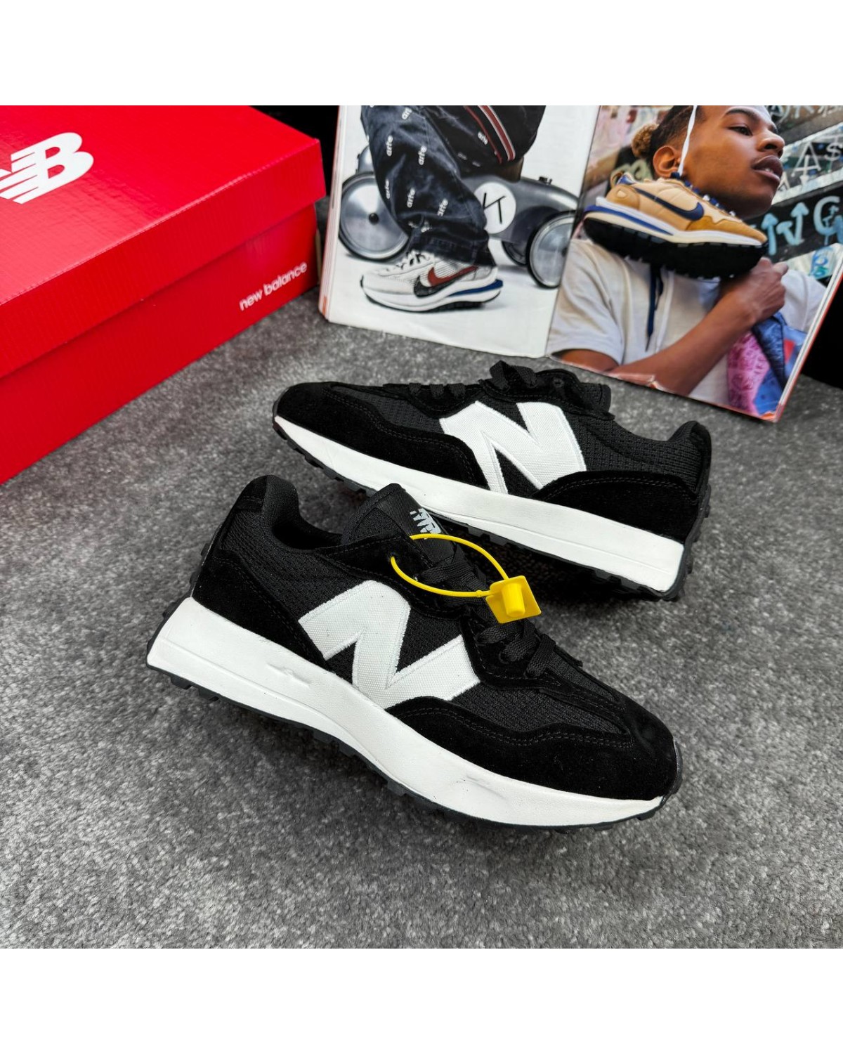 New Balance 327 Black White