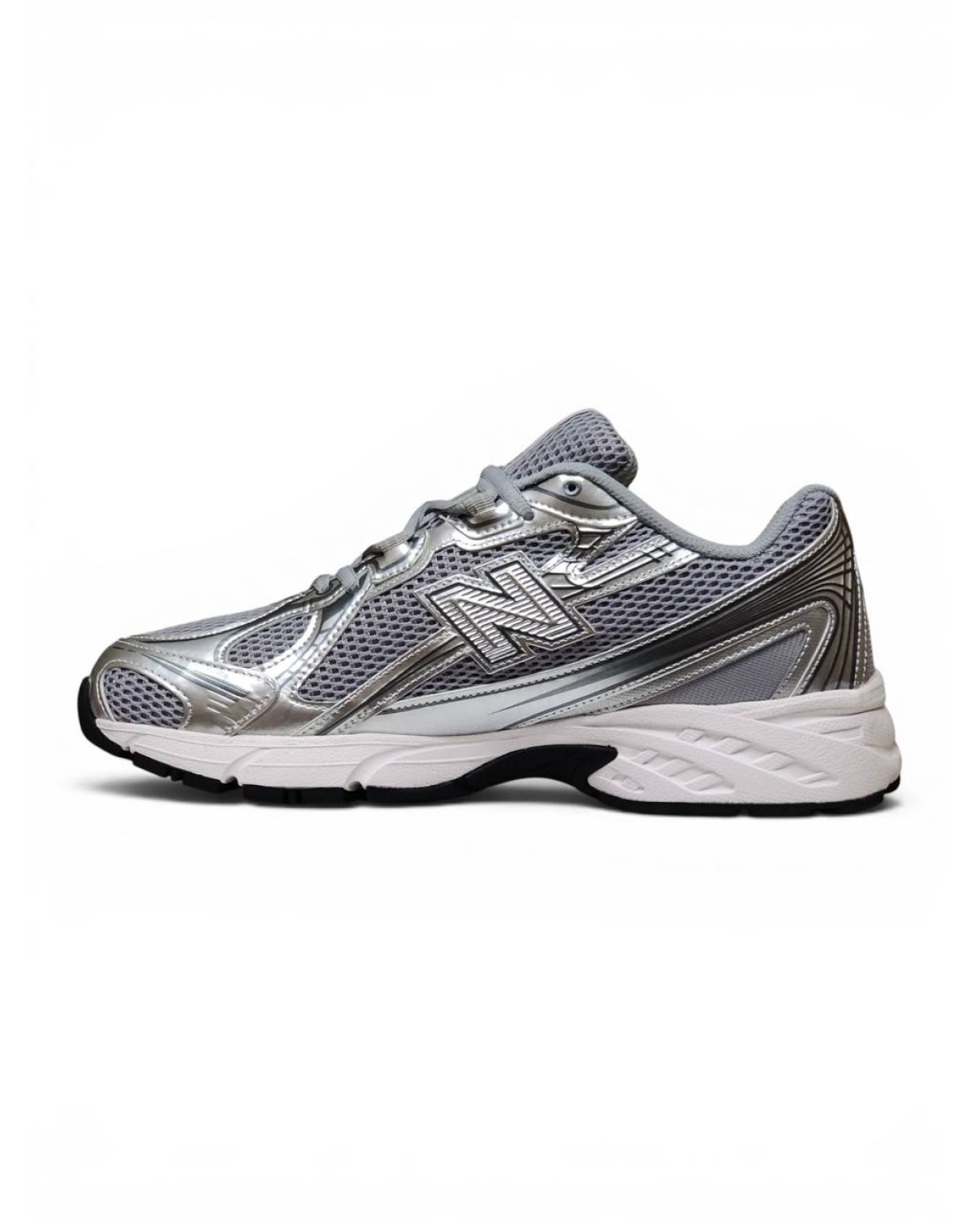 New Balance 740 Dark Grey Silver New Balance 740 Dark Grey Silver