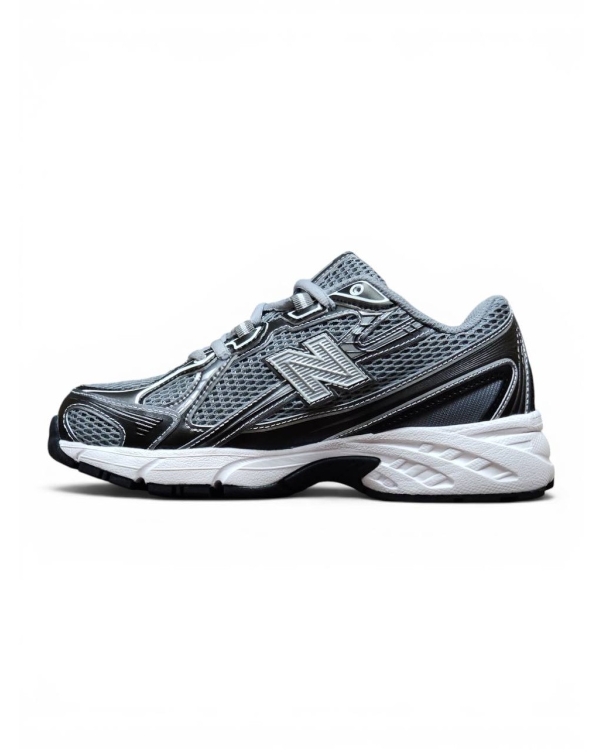 New Balance 740 Dark Grey New Balance 740 Dark Grey