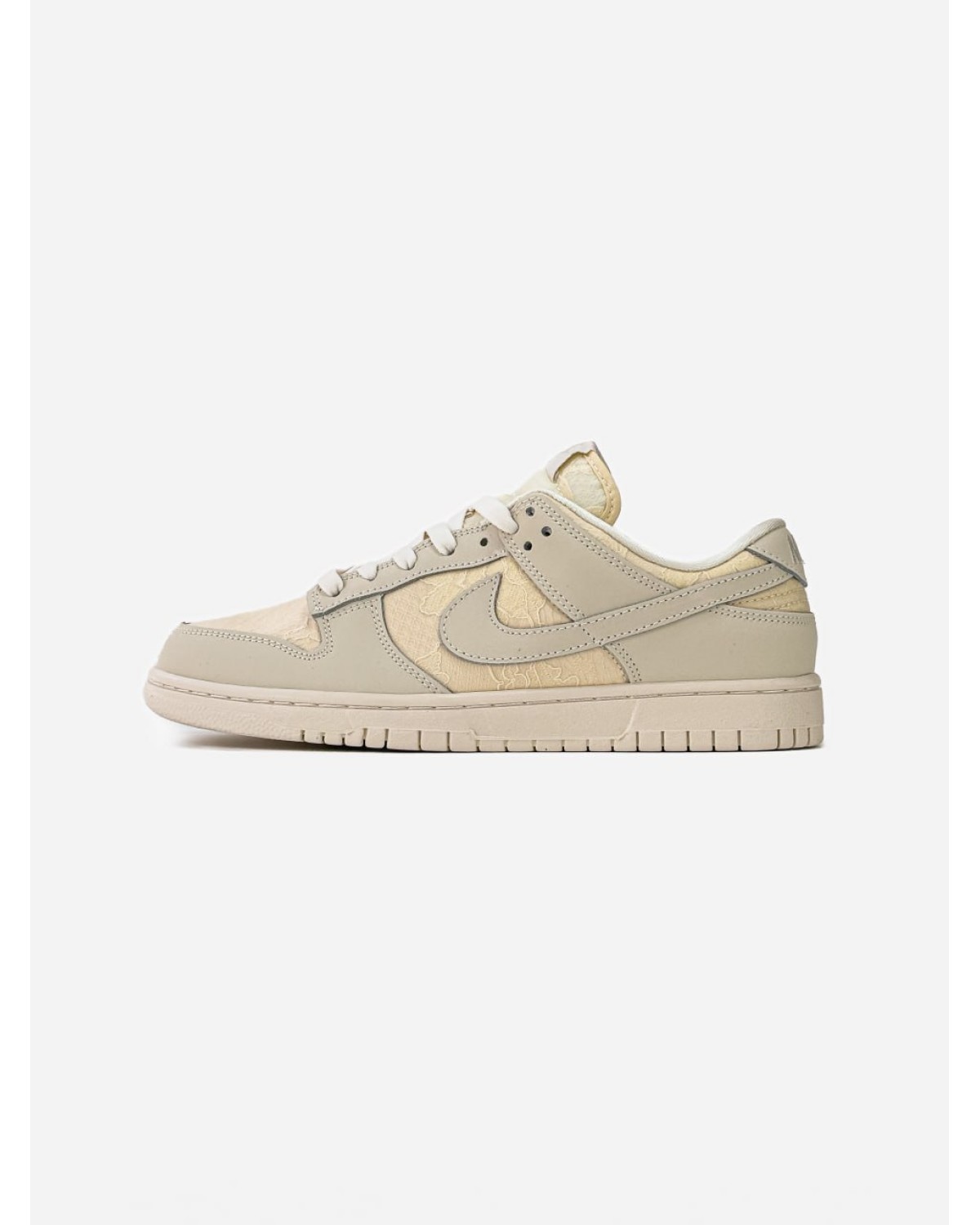 Nike SB Dunk Low WMNS Lace Pack Regal Beige