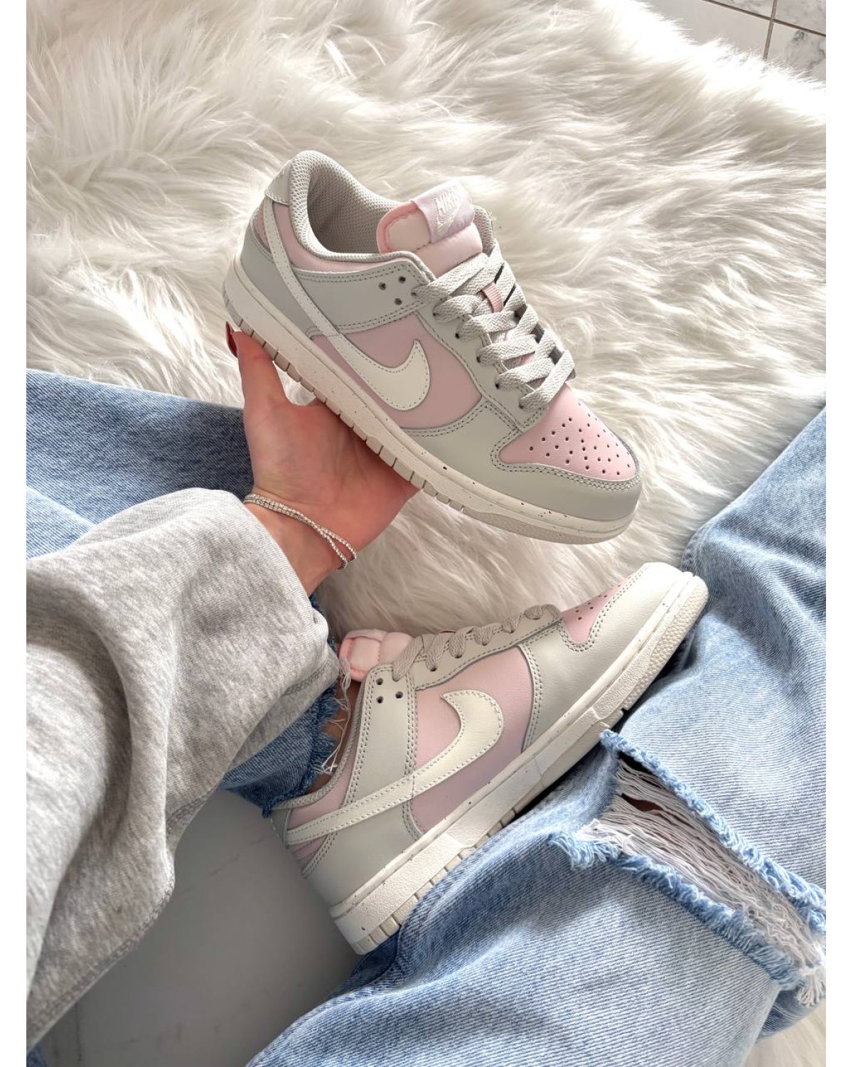 Nike SB Dunk Low Grey Pink Nike SB Dunk Low Grey Pink