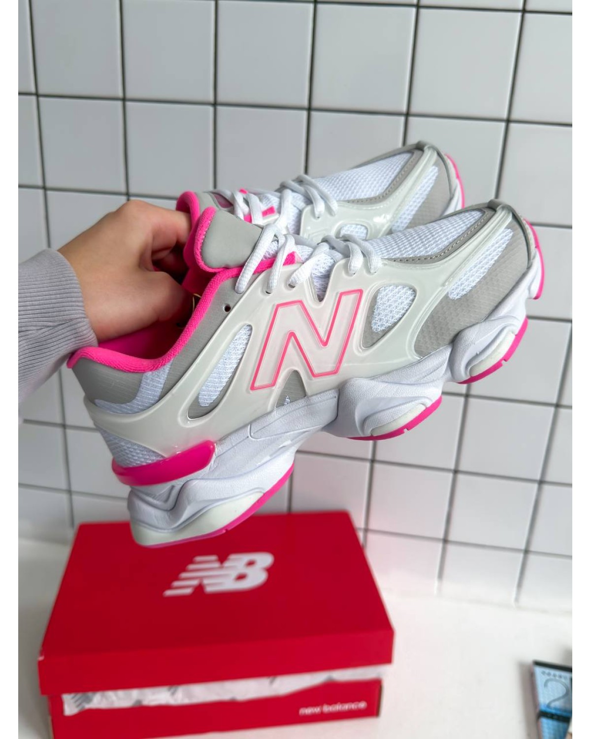 New Balance 9060 Beige/Pink New Balance 9060 Beige/Pink