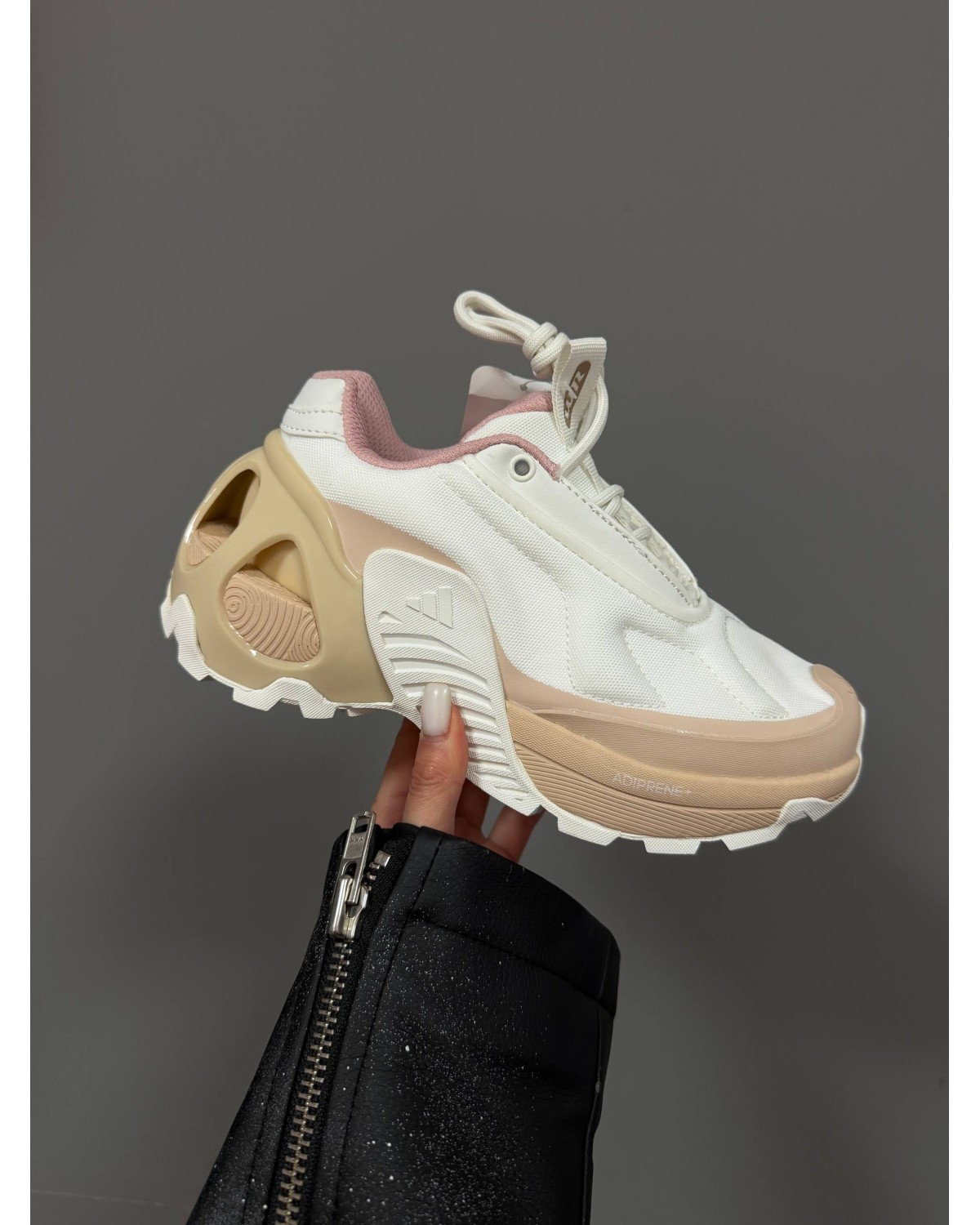 Adidas XLG Runner Dirty Cream