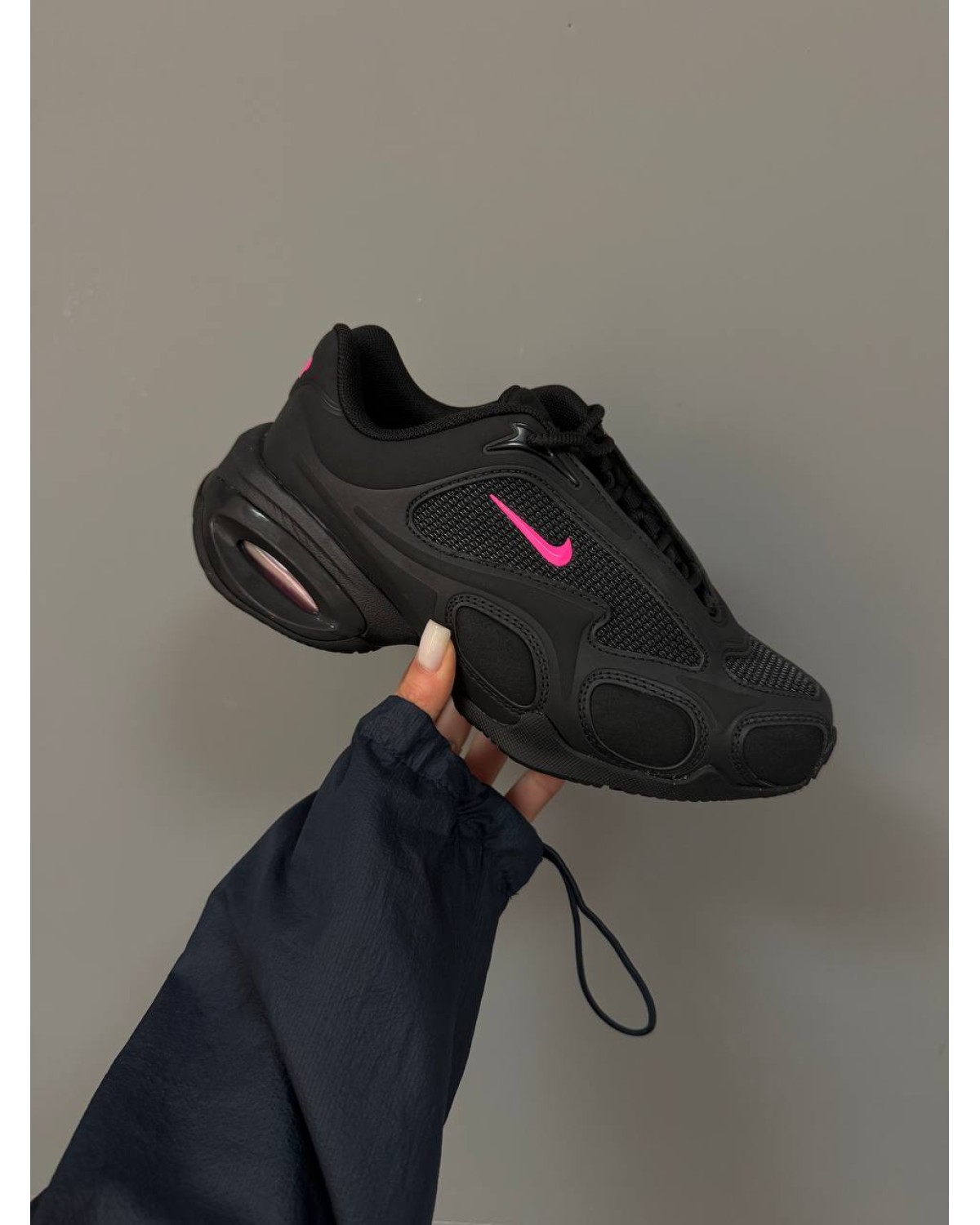 Nike Air Max Muse Black / Pink