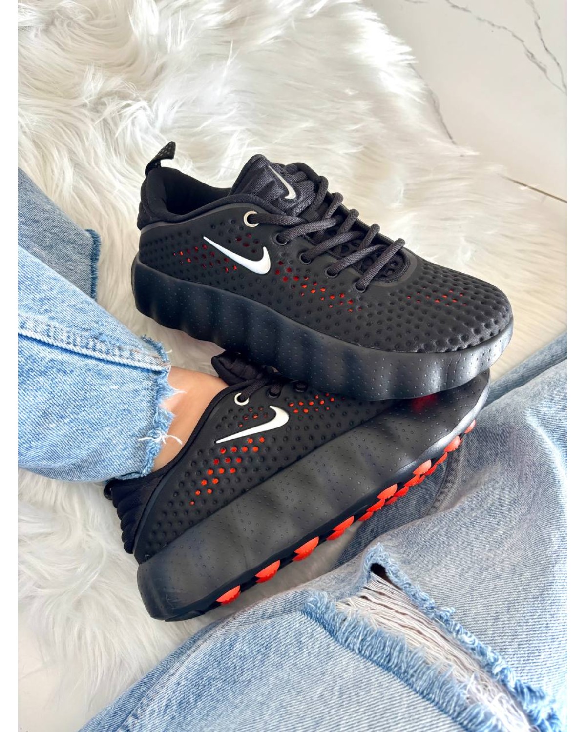 Nike Mind 002 Hyper Crimson Nike Mind 002 Hyper Crimson