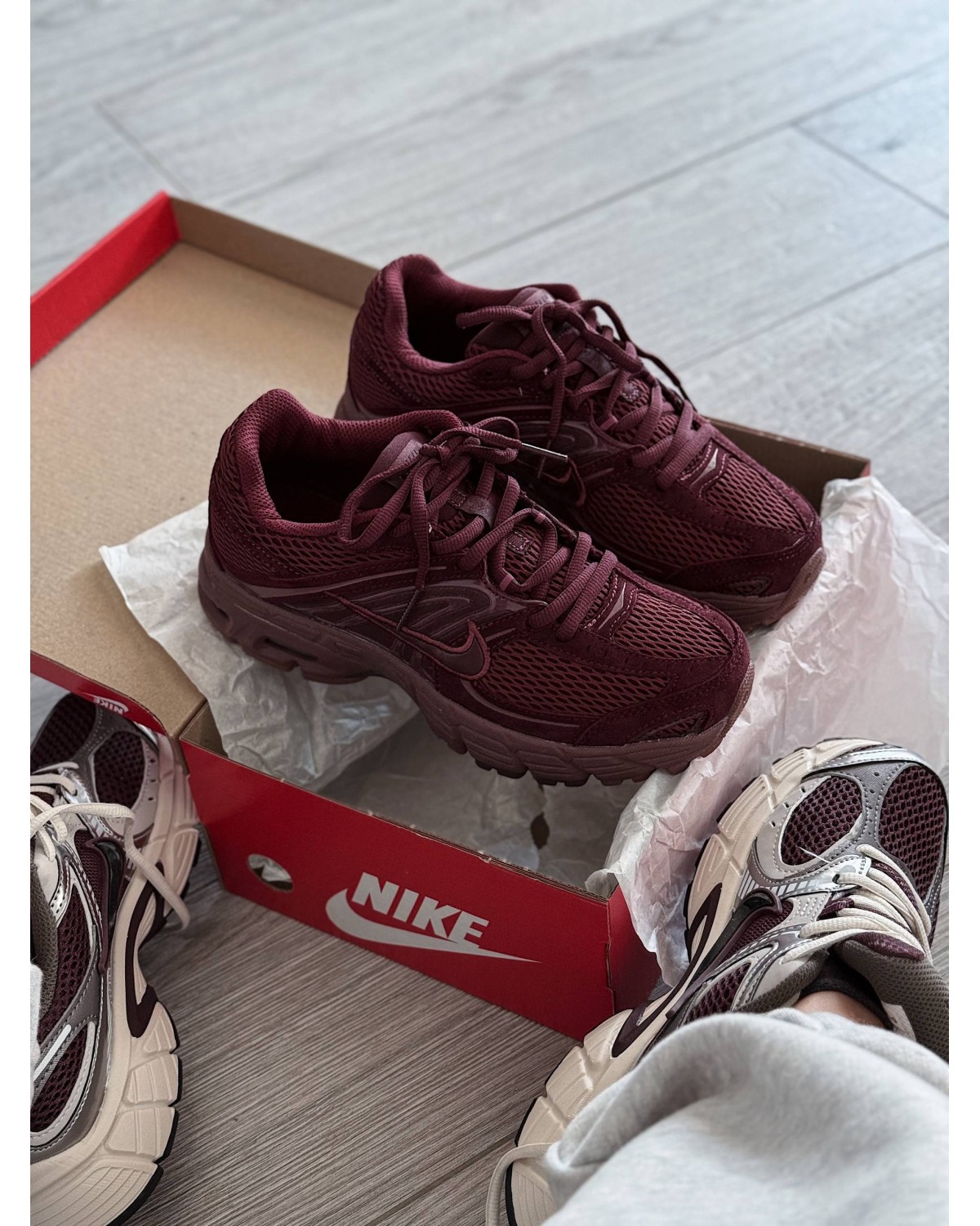 Nike Air Max Moto 2K Dark Team Red Nike Air Max Moto 2K Dark Team Red