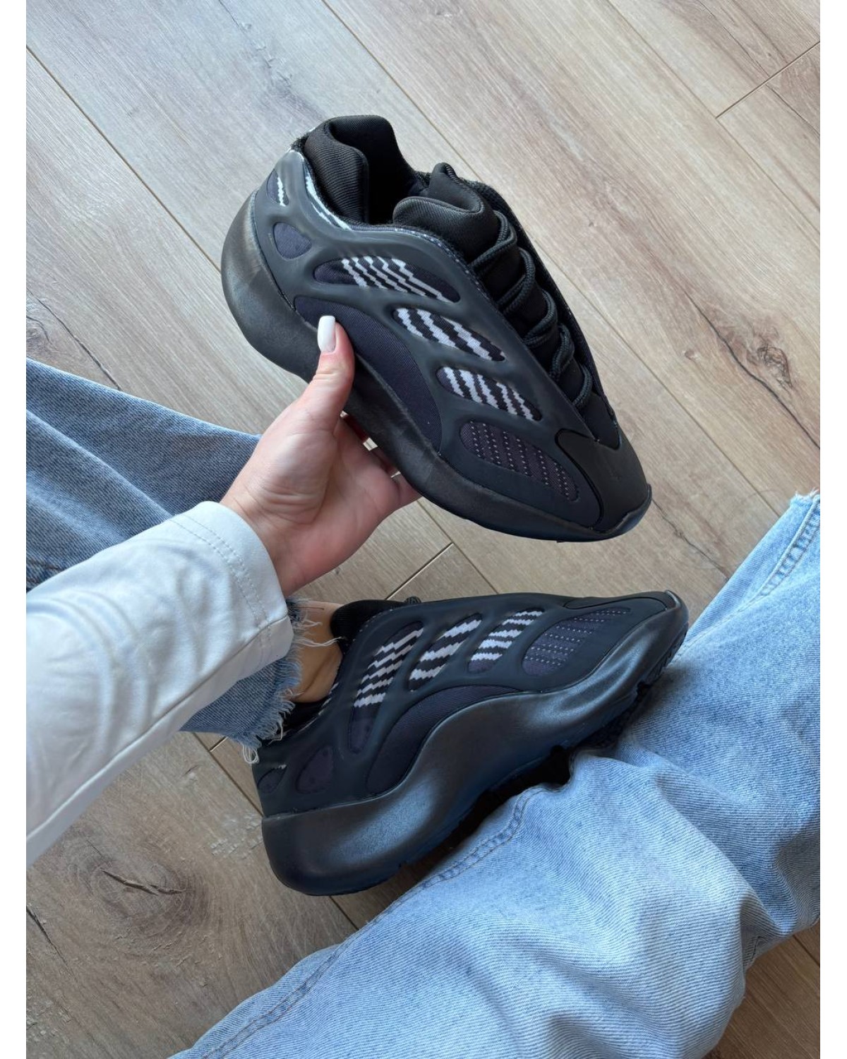 Adidas Yeezy Boost 700 V3 Black Alvah Adidas Yeezy Boost 700 V3 Black Alvah