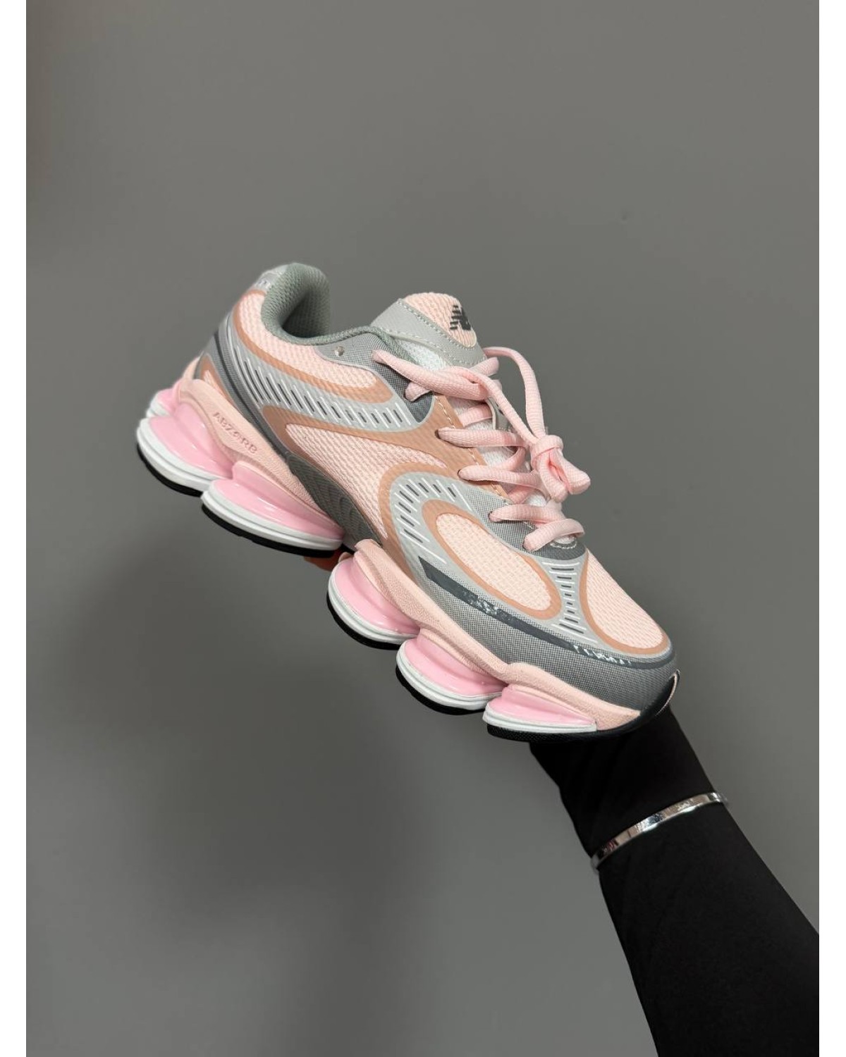 New Balance 2000 Truffle Salt New Balance 2000 Truffle Salt