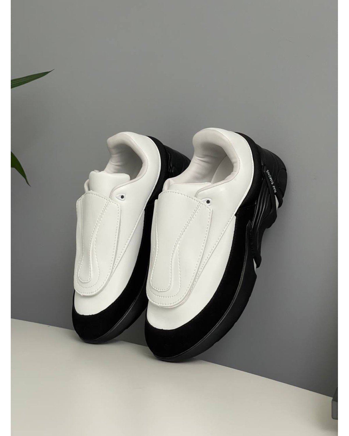 Adidas x Raf Simons Antei Black White Adidas x Raf Simons Antei Black White