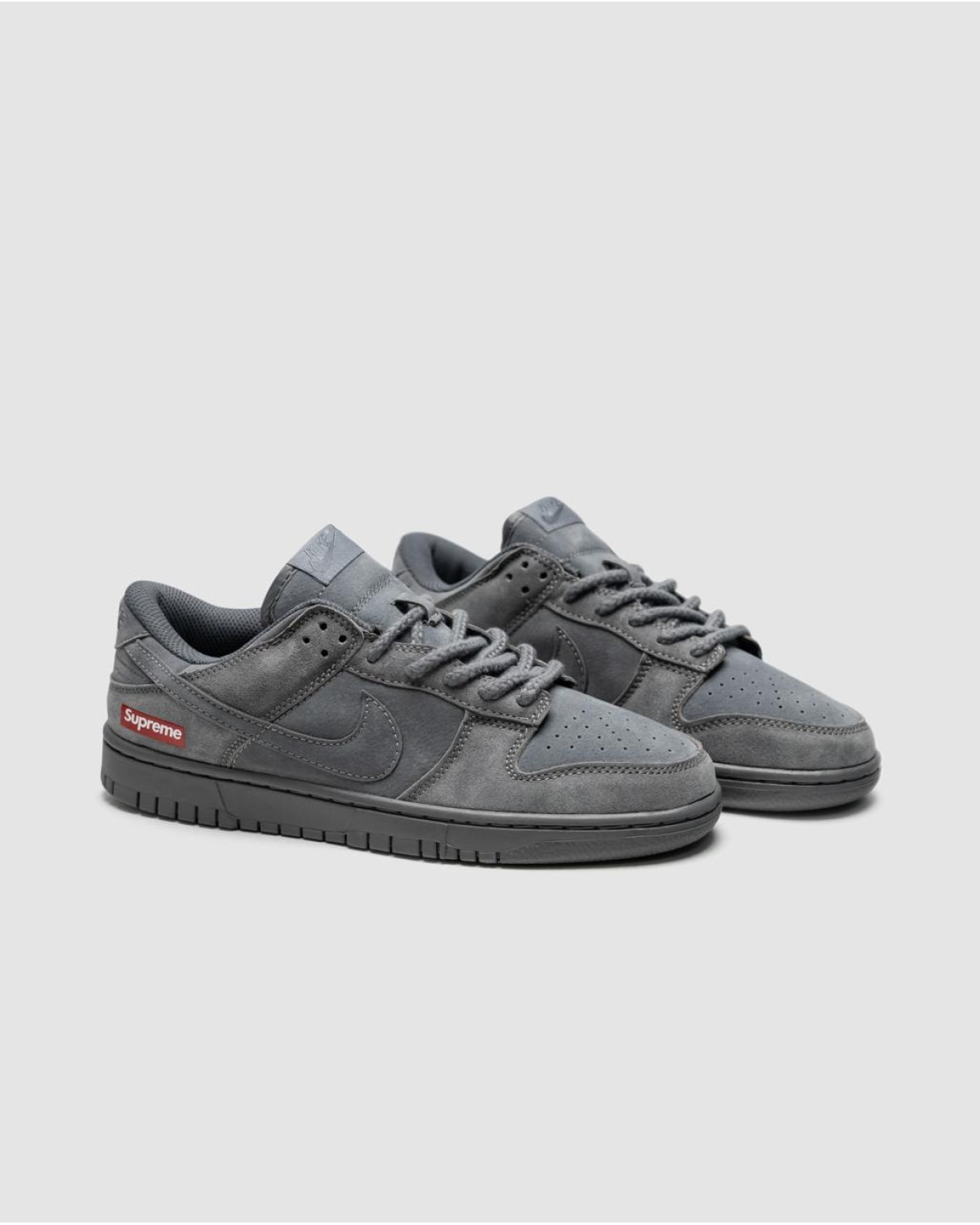 Nike SB Dunk Low x Supreme Grey Nike SB Dunk Low x Supreme Grey