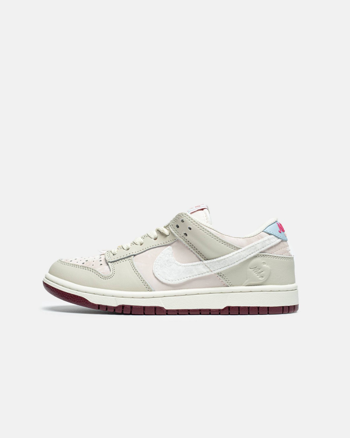 Nike V2K Run Pink Nike Dunk Low “Valentine’s Day”