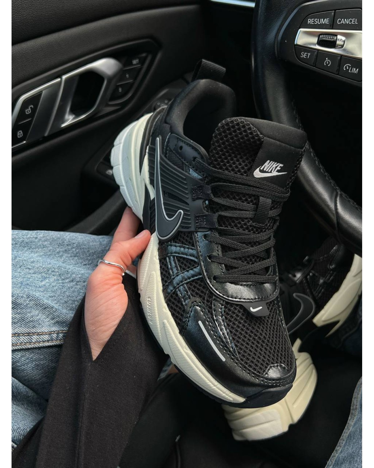 Nike V2K Run