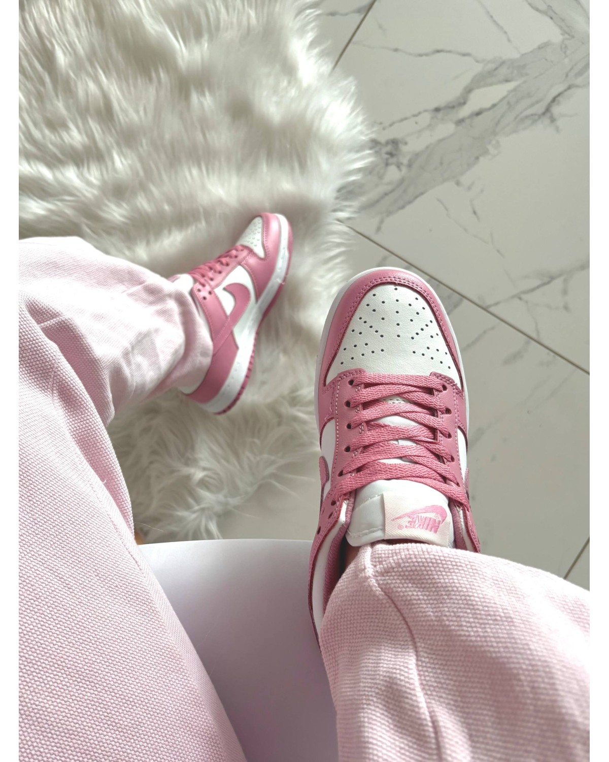 Nike SB Dunk Low Pink White Nike SB Dunk Low Pink White