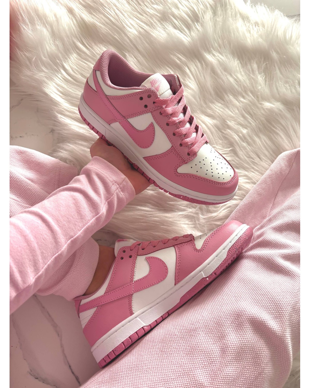 Nike SB Dunk Low Pink White
